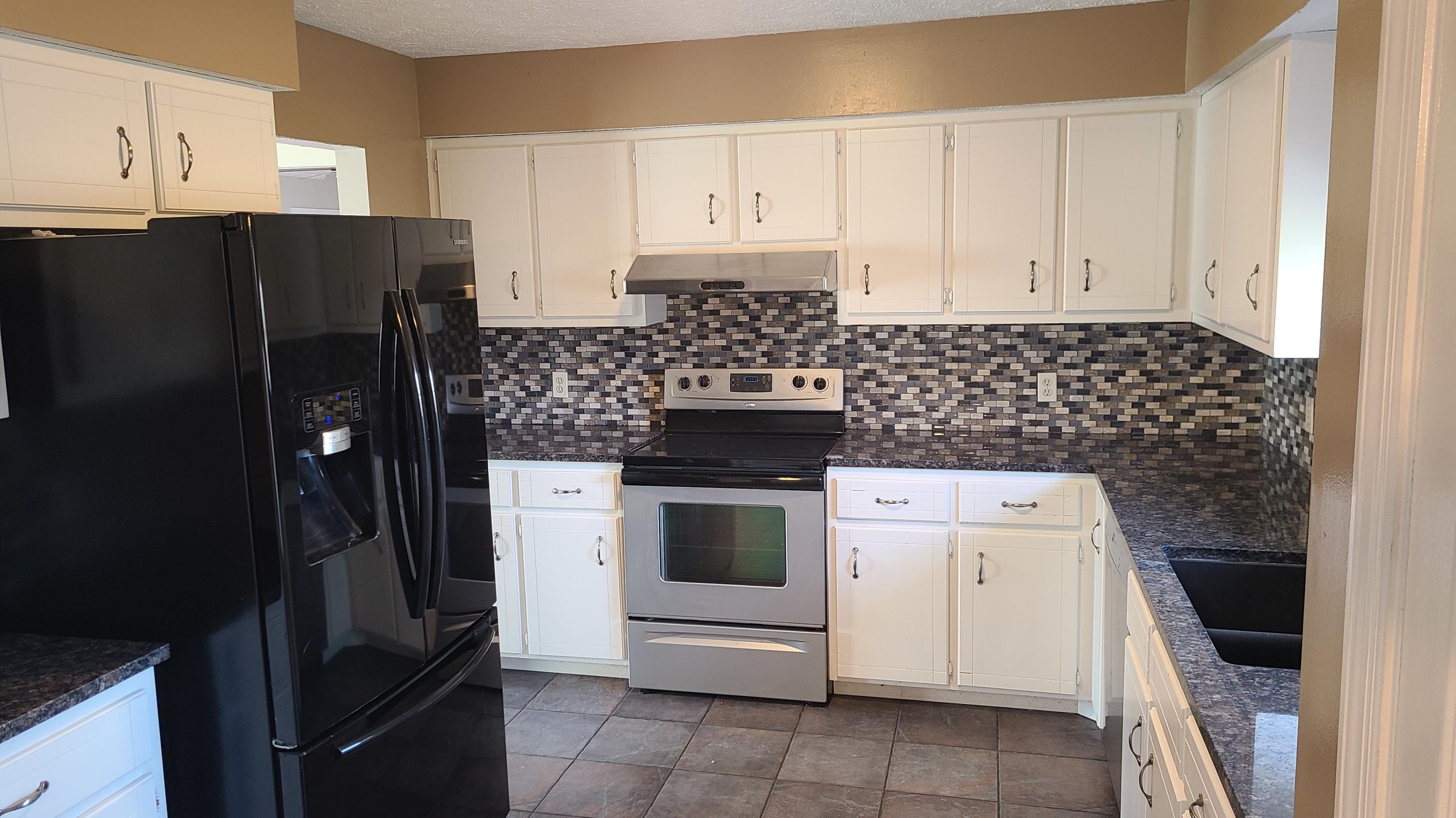 DERBY WOODS 2ND ADDN - Residential