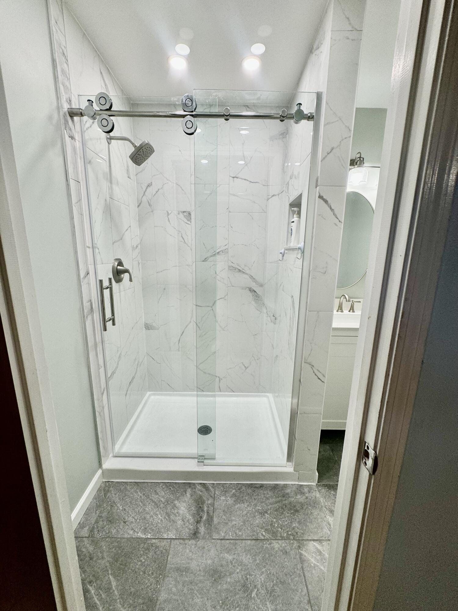 DONLABROOK GARDYNS - Residential