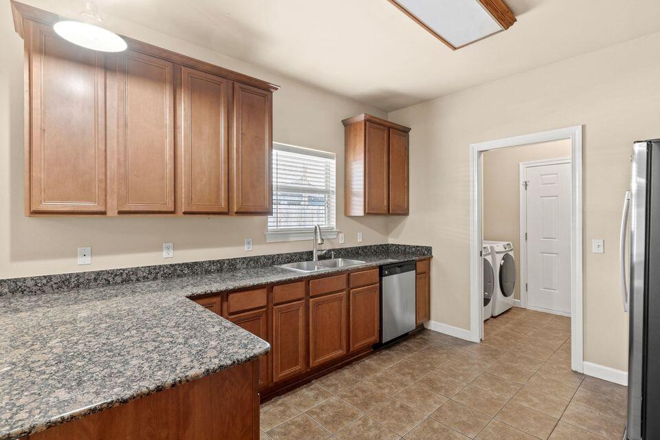 KELLY HOMES LOT 15 BLK 1A - Residential Lease