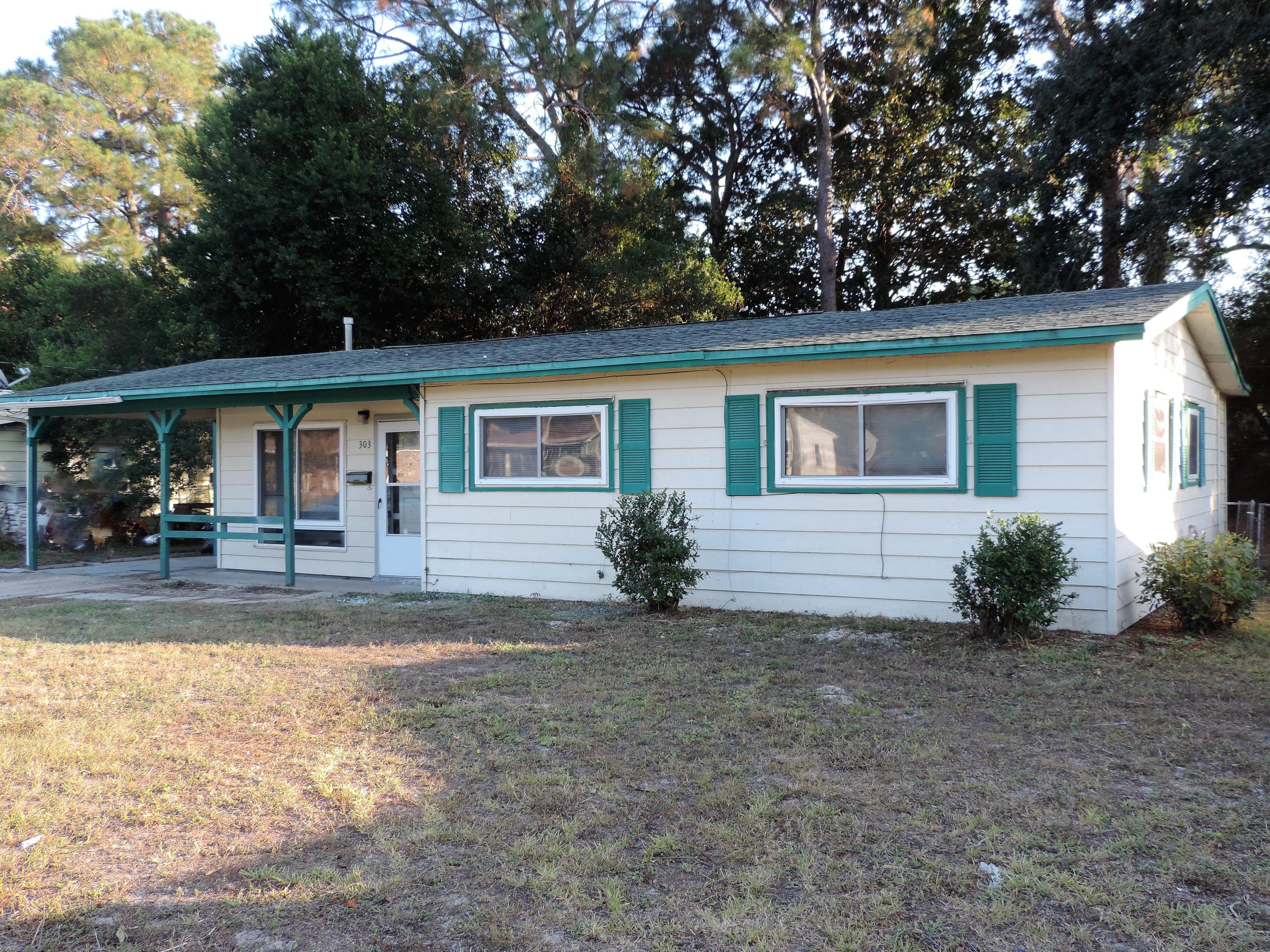 Great in town location. This 3 bedroom 2 bathroom home will make an ideal first home, down size home or investment property. With newer dimensional roof shingles, updates insulated windows through out and a newer HVAC system this is the perfect home. All bedrooms, hall and living room have newer carpet installed. The back yard is large with grilling area or use it for evening fire pit area to gather around. Take a look, you wont be disappointed.