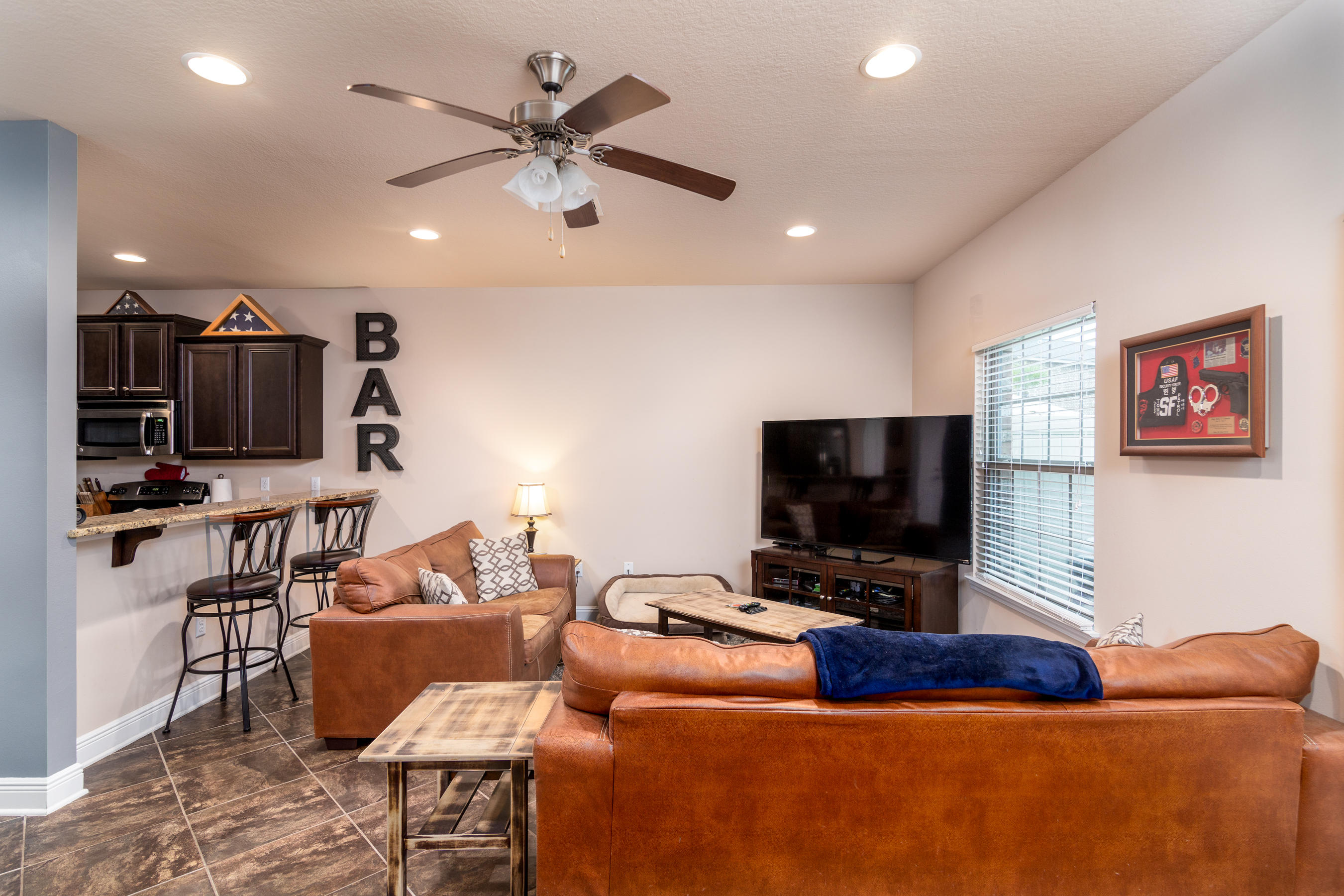 RESERVE POINTE - Residential