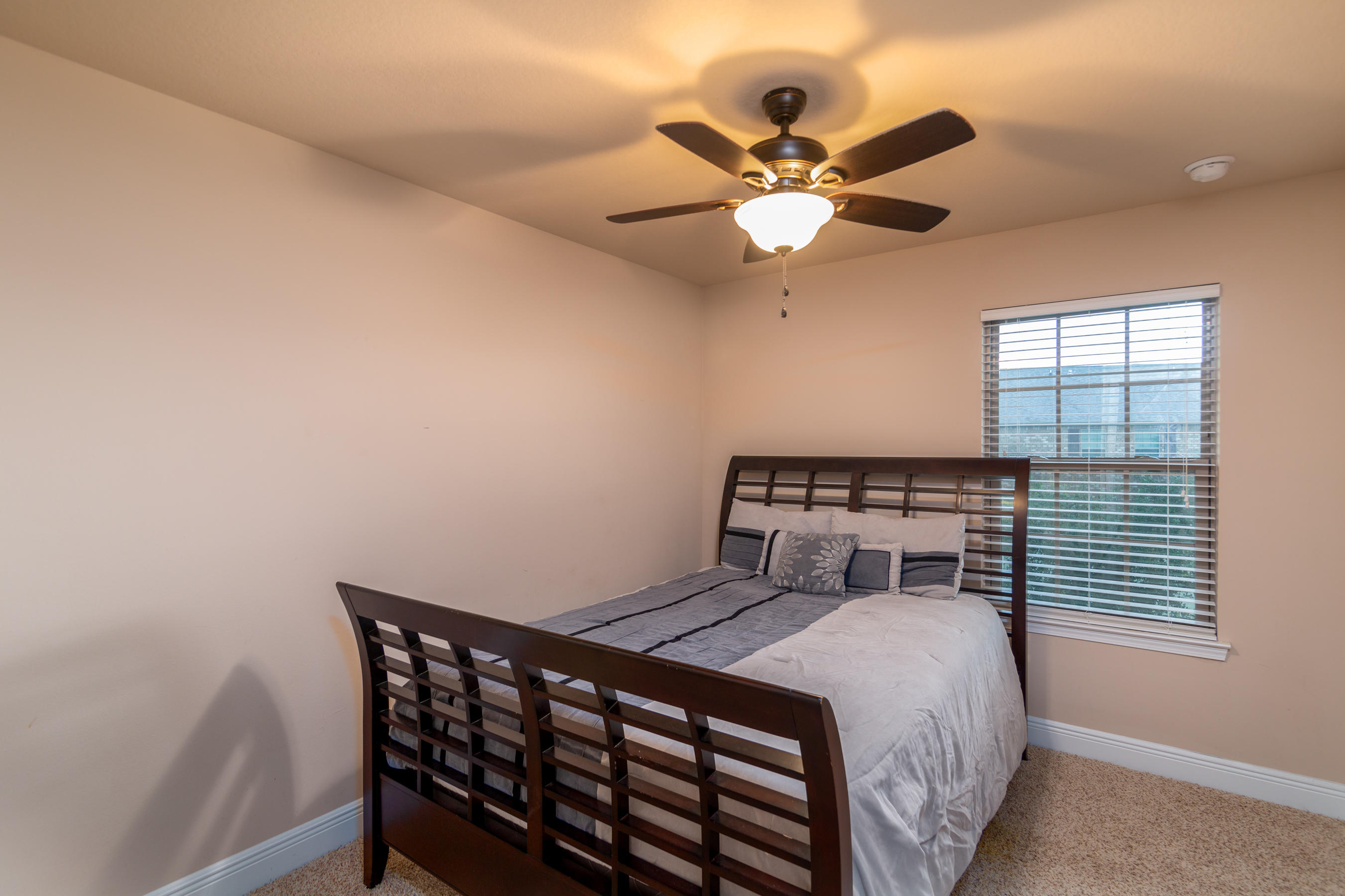 RESERVE POINTE - Residential