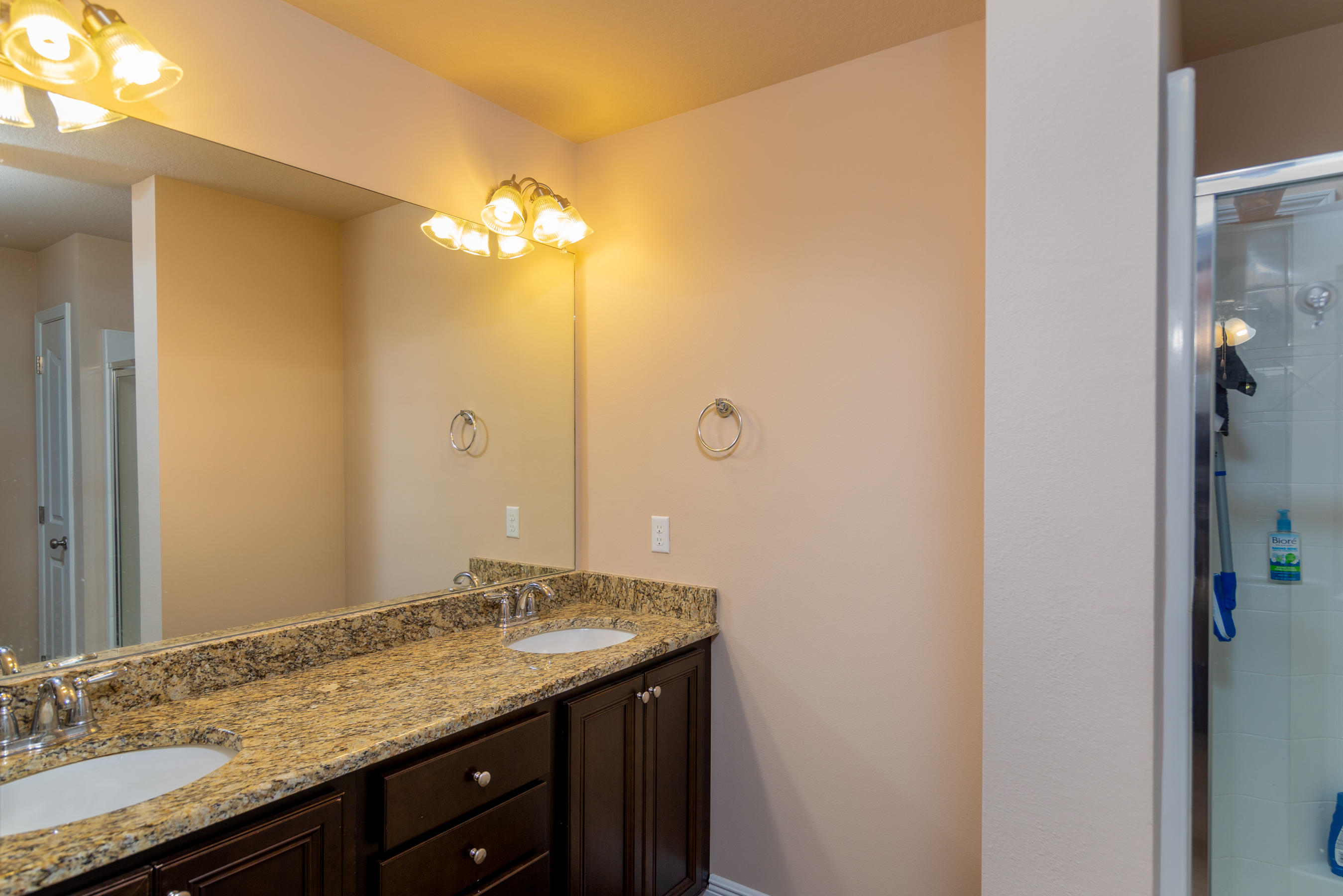 RESERVE POINTE - Residential