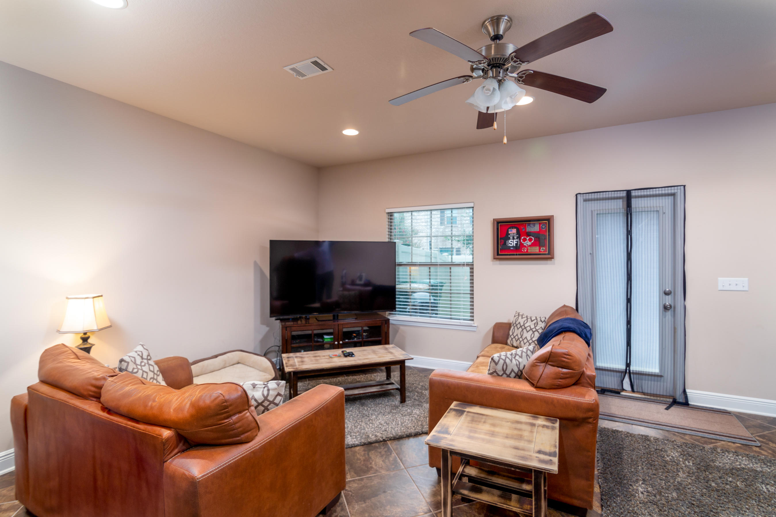 RESERVE POINTE - Residential