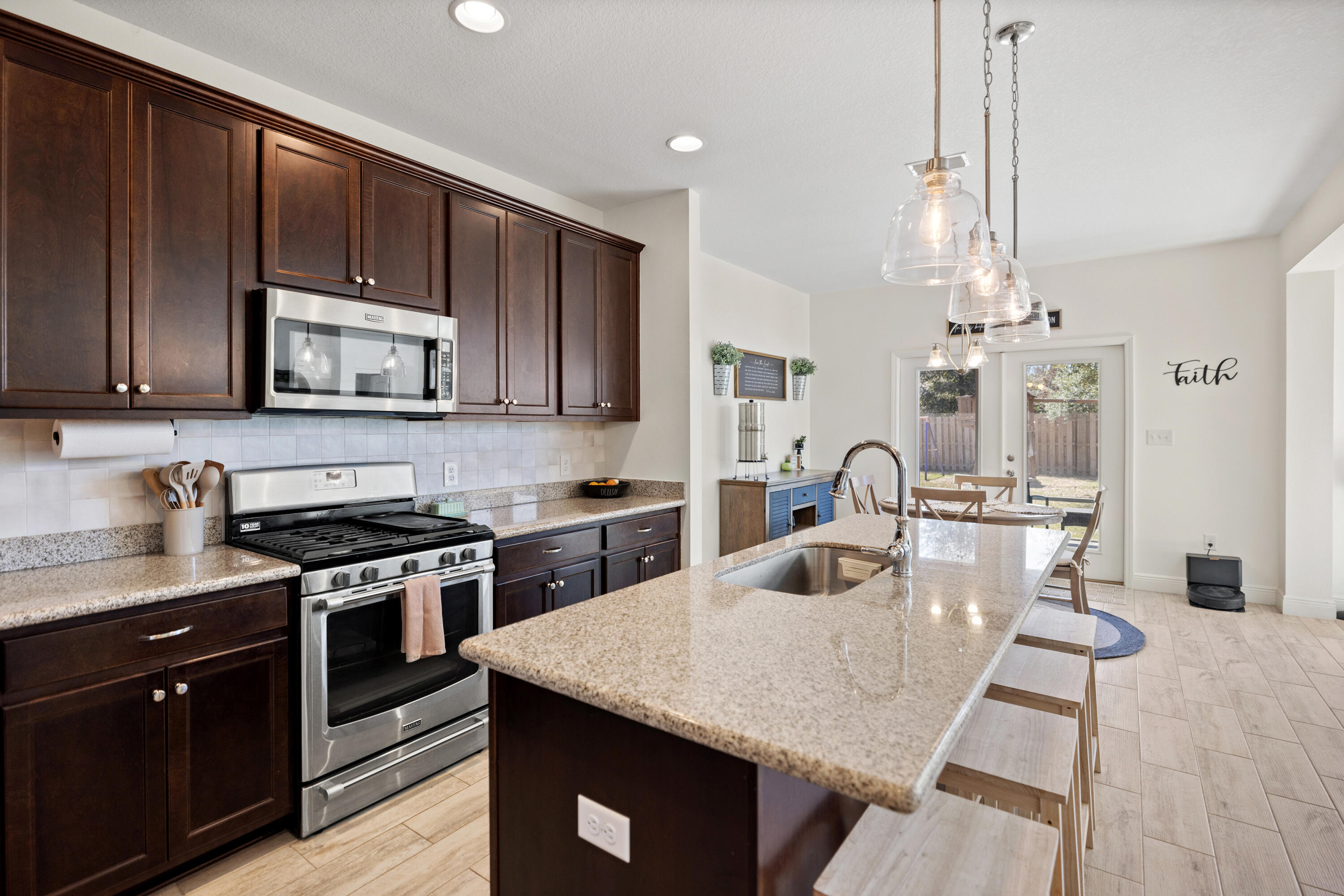 HAMMOCK BAY - Residential