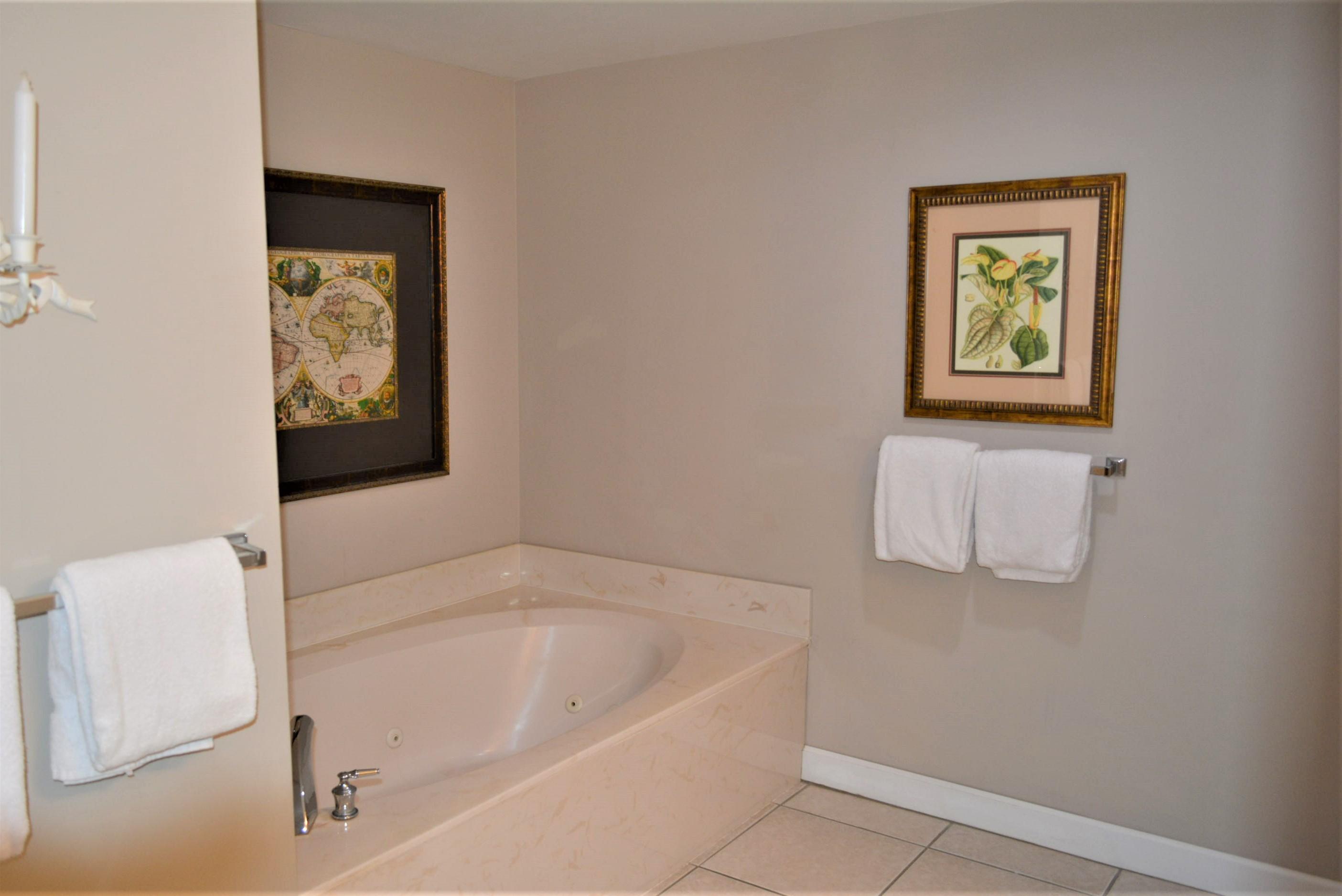 STERLING SHORES - Residential