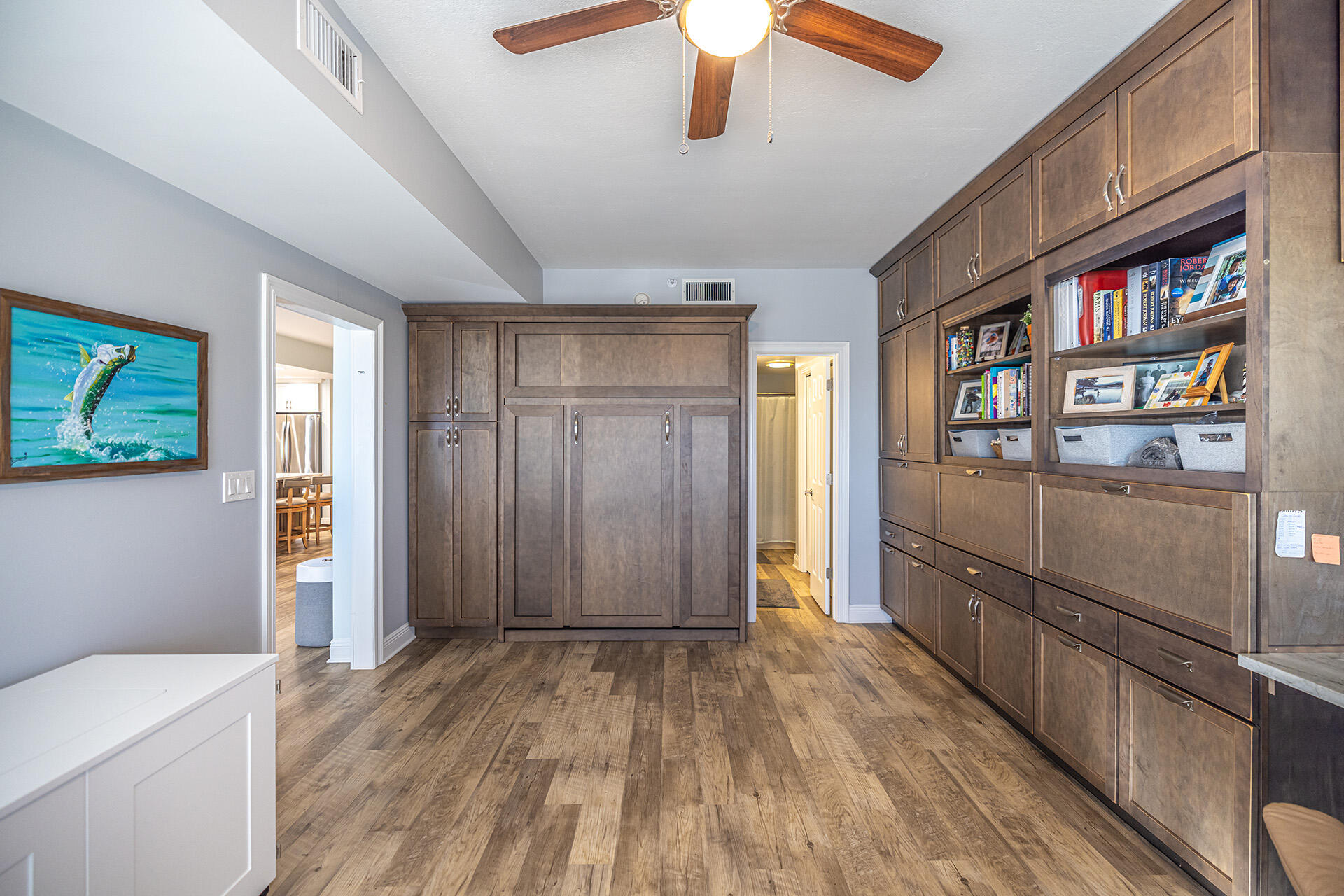 HOLIDAY ISLE TOWERS CONDO - Residential