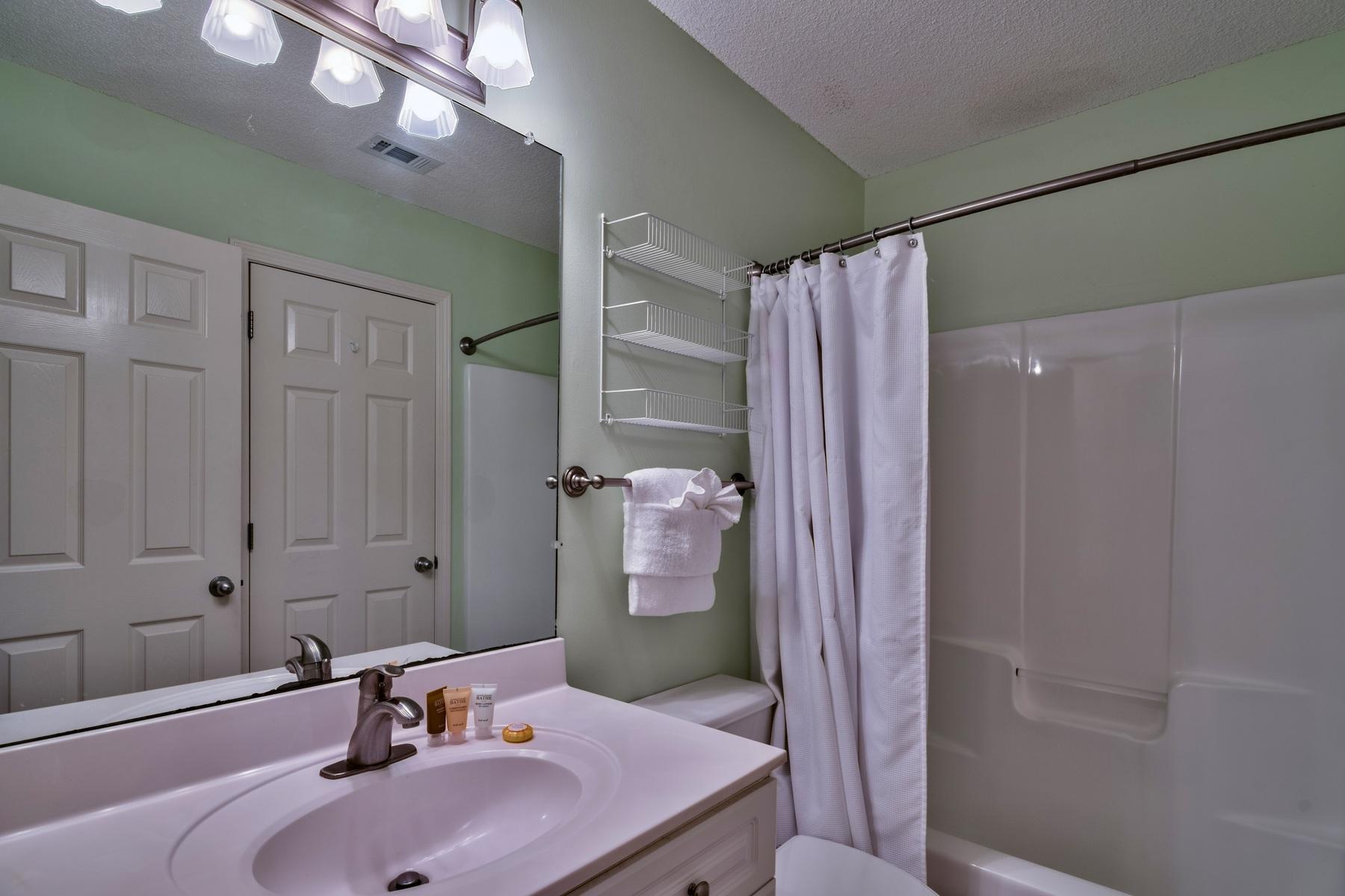 Gulf Place Carribean - Residential