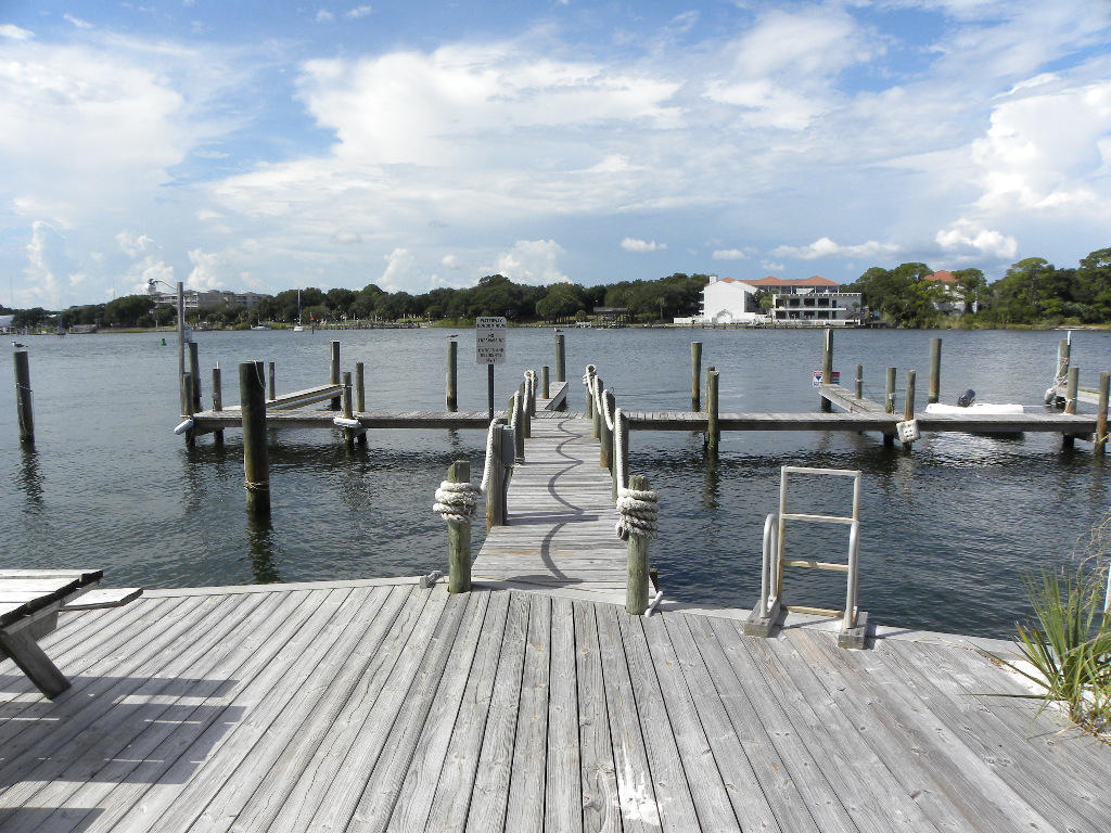 WATERWAY CONDO - Residential