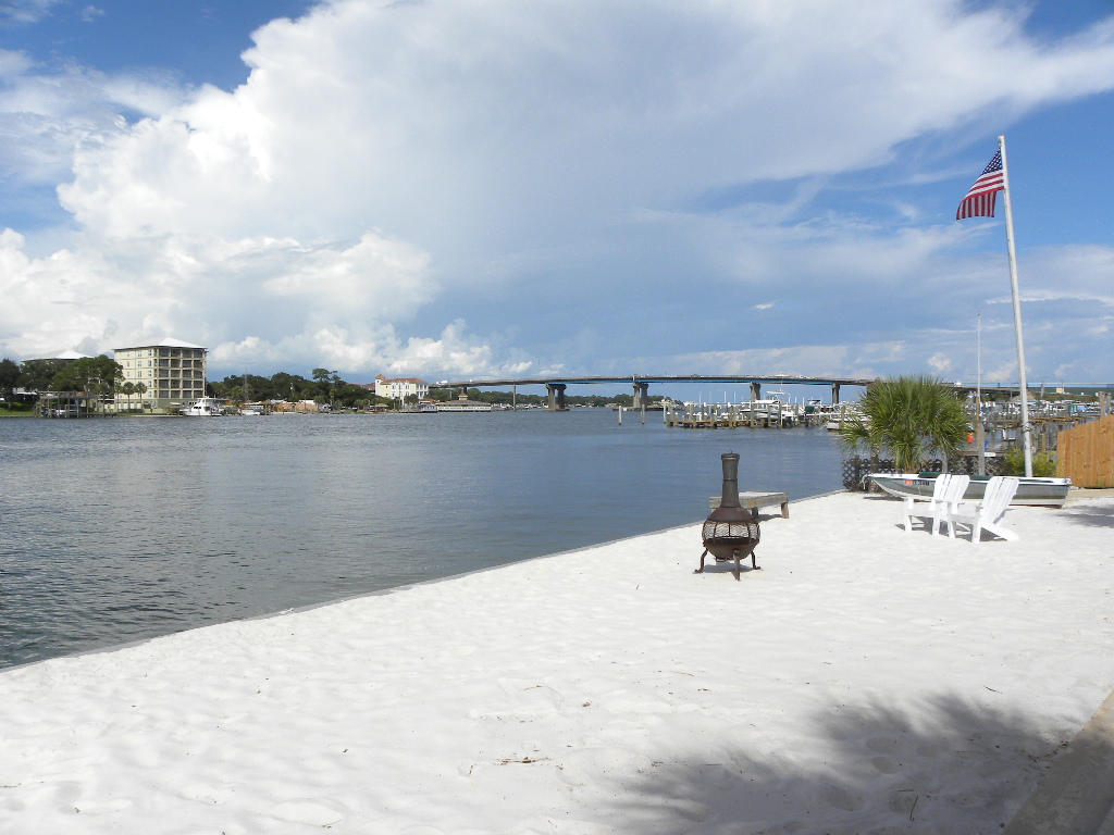 WATERWAY CONDO - Residential