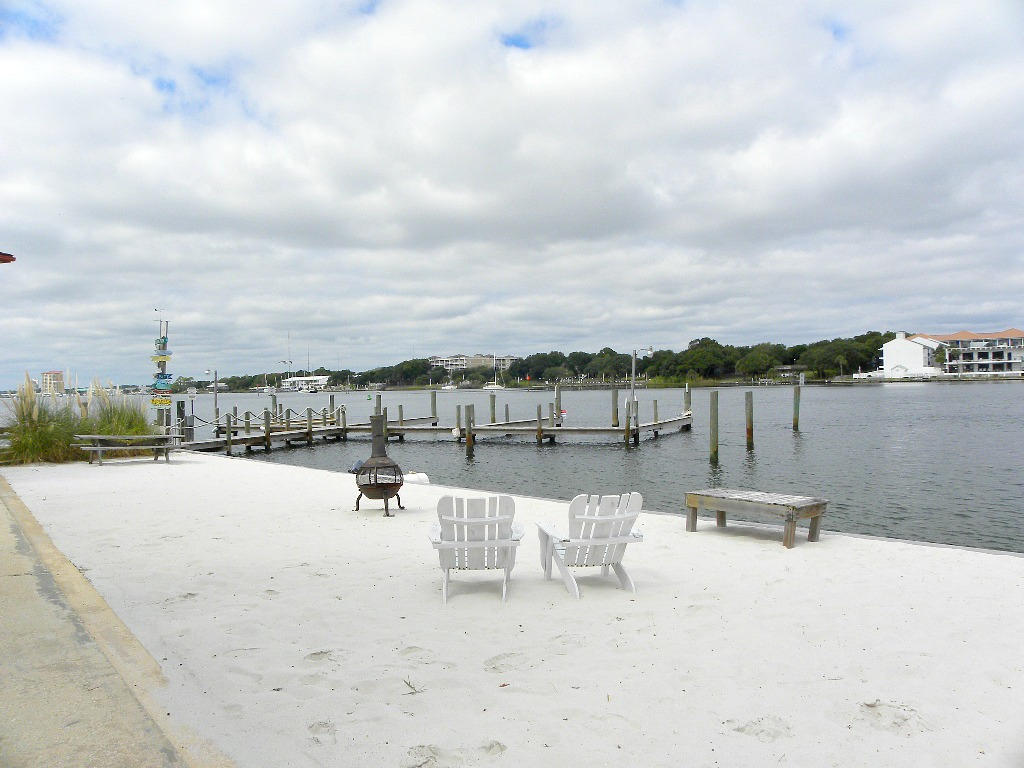 WATERWAY CONDO - Residential