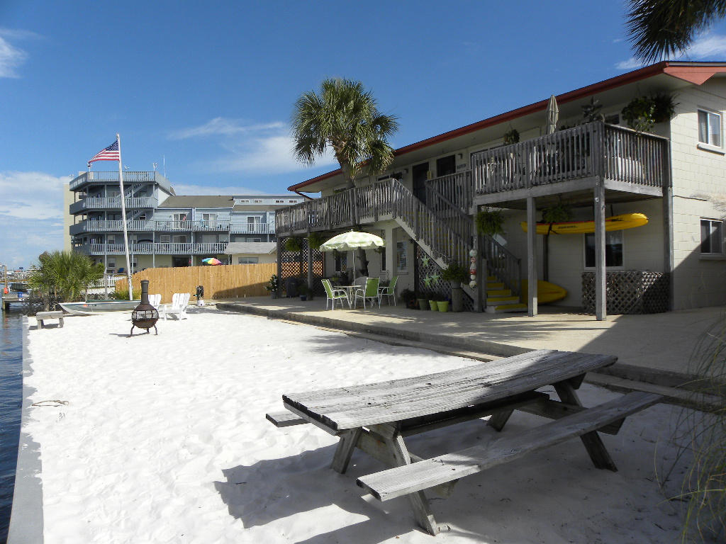 WATERWAY CONDO - Residential