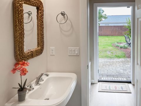 listing image 143