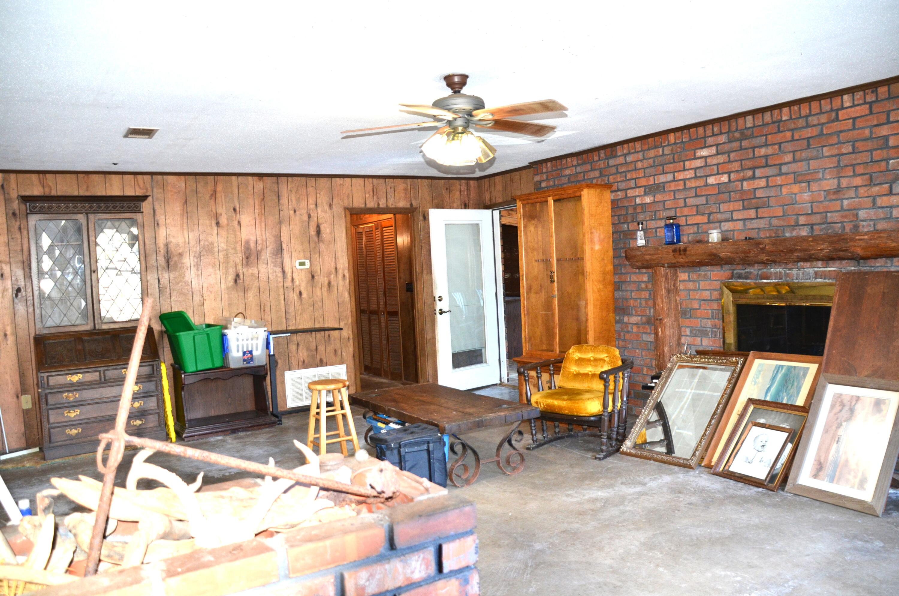 RESUB OF KELLYS ADD TO DESTIN - Land