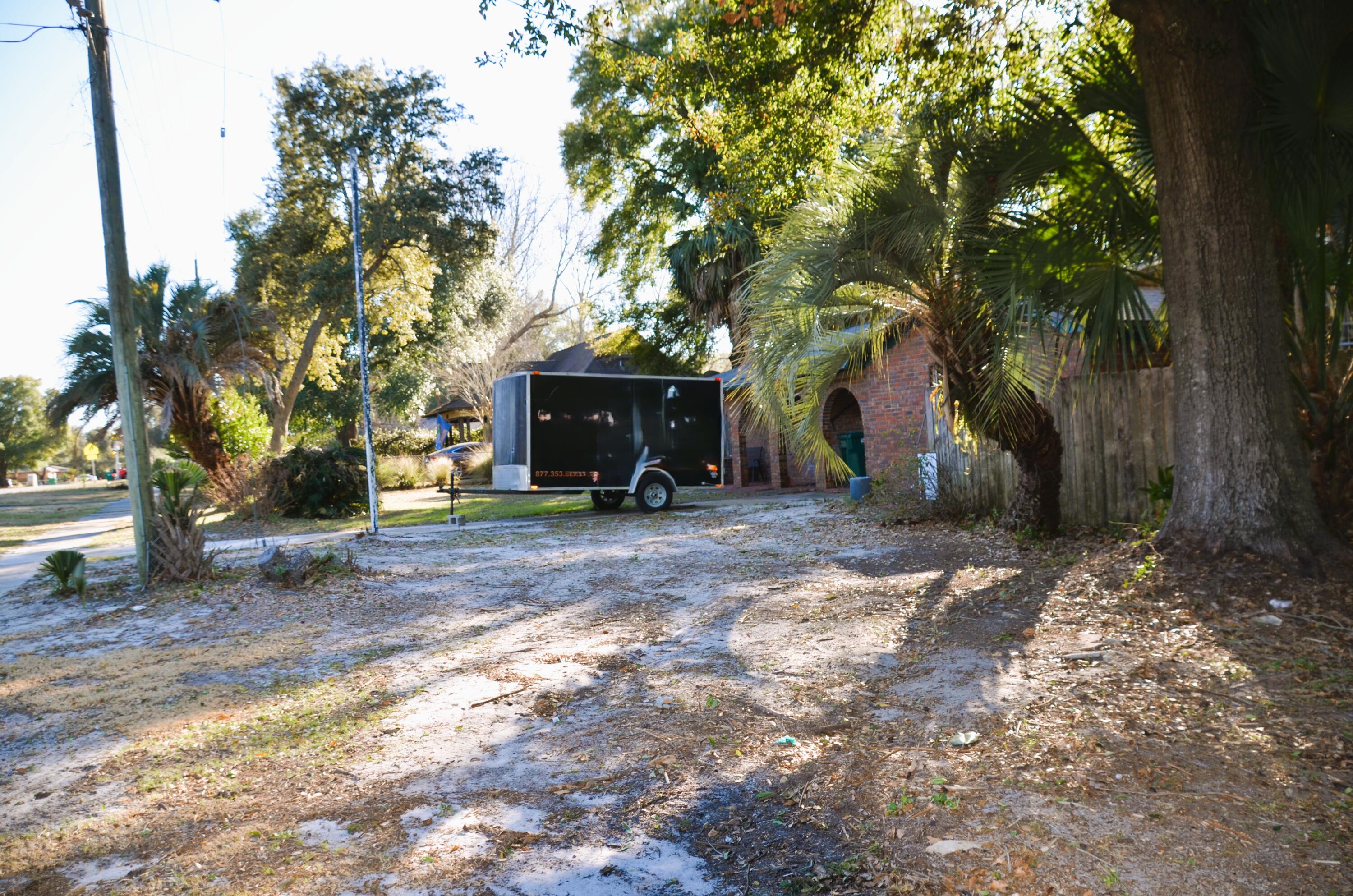 RESUB OF KELLYS ADD TO DESTIN - Land