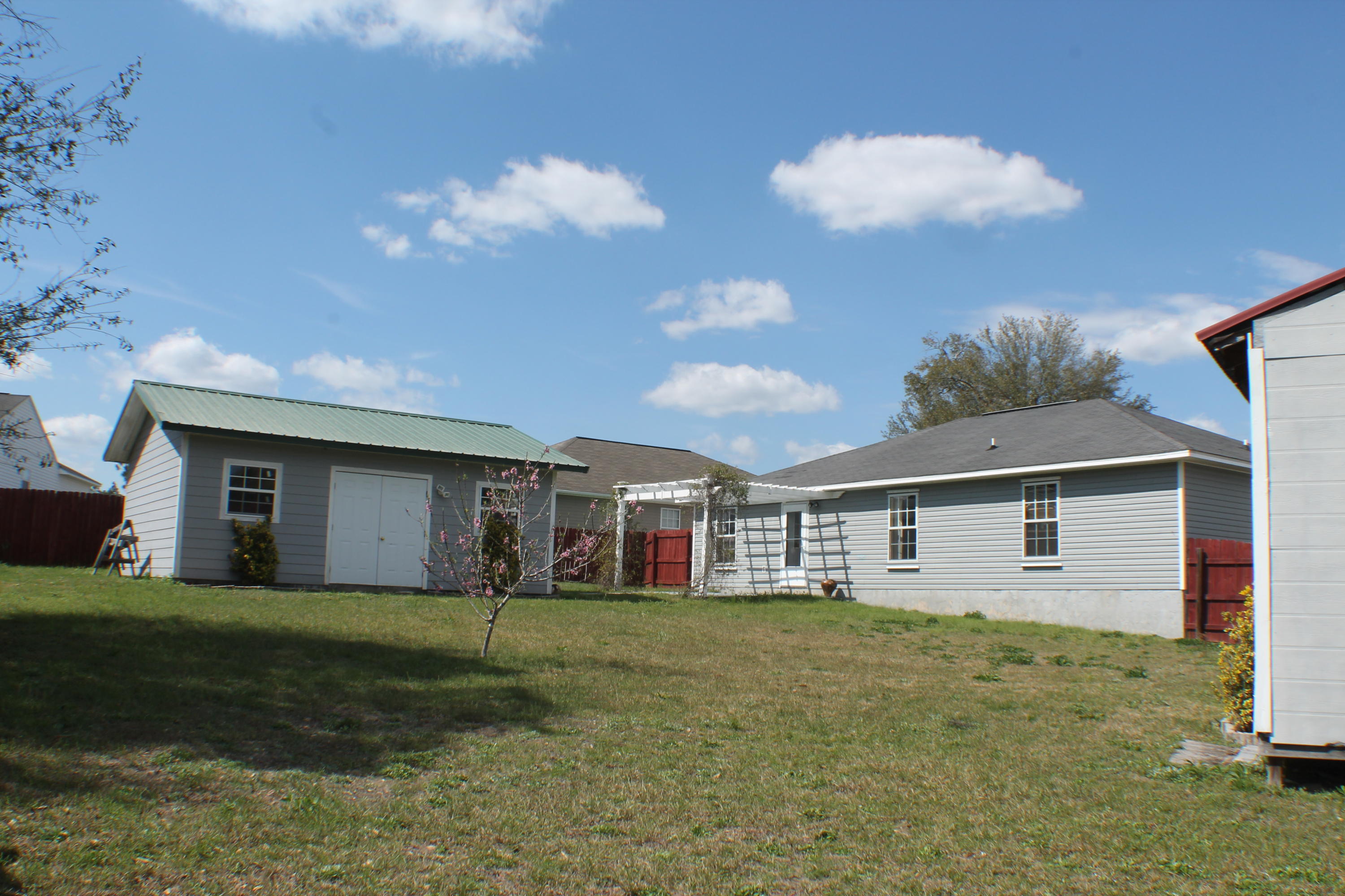 FAIRCHILD ESTATES - Residential