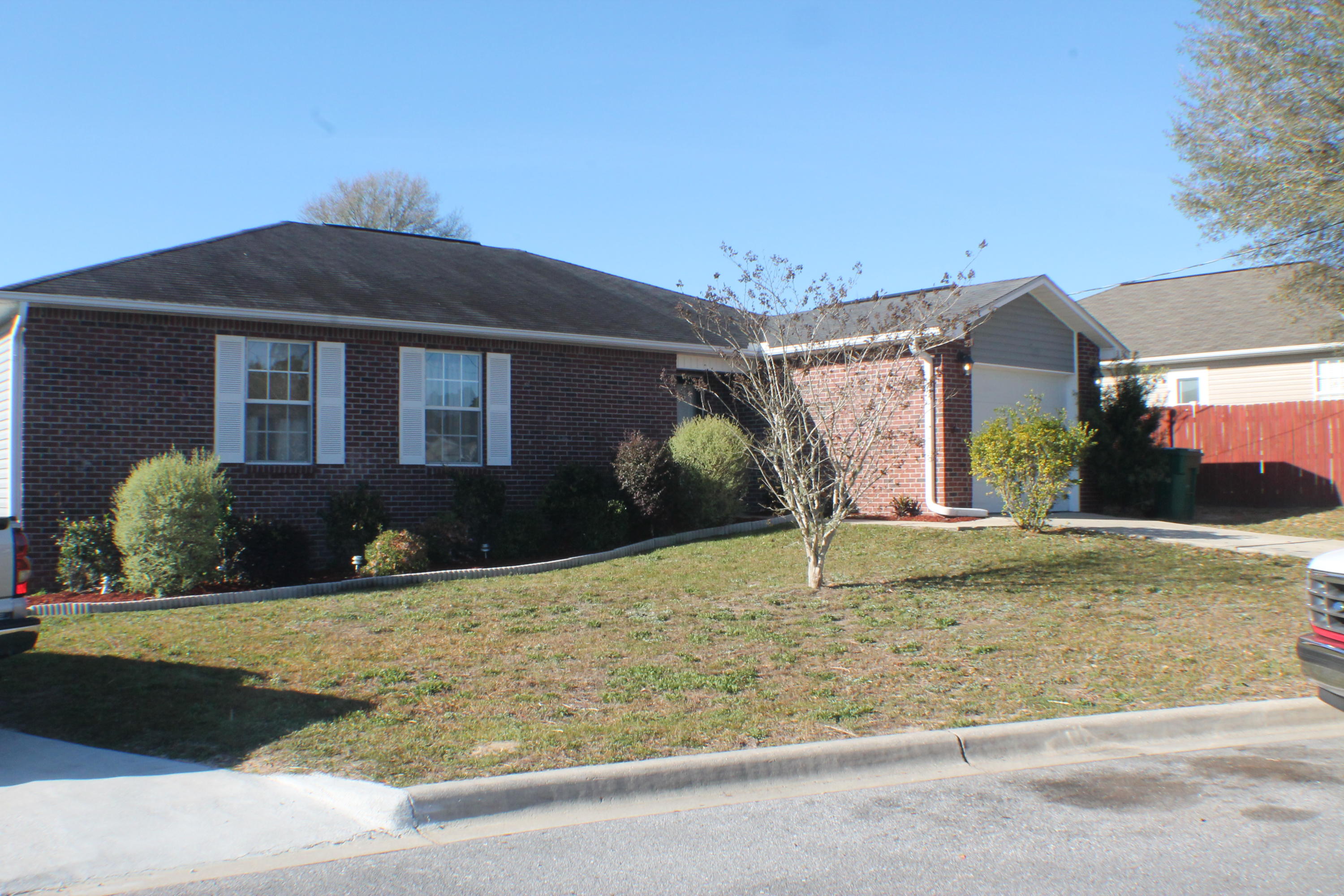 FAIRCHILD ESTATES - Residential