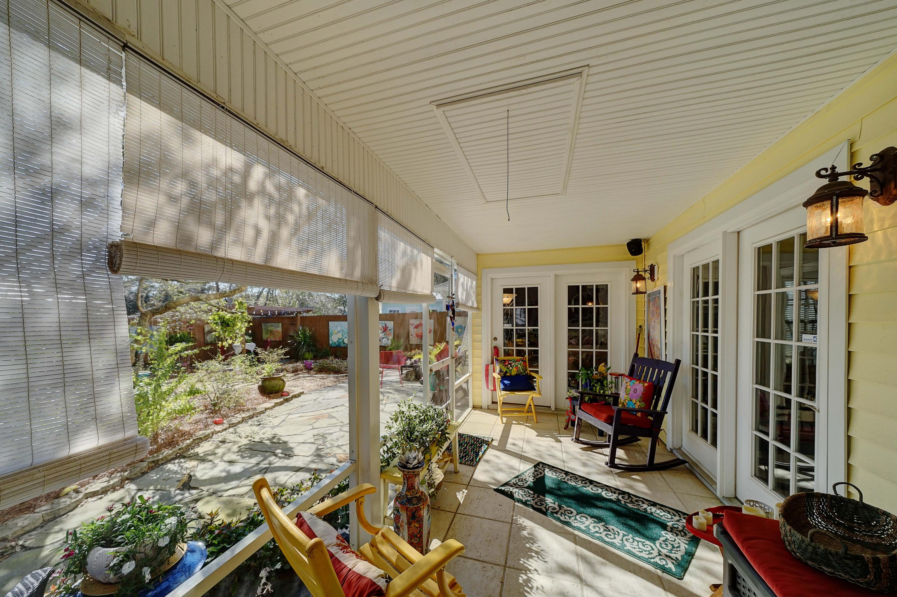 RIVIERA BEACH 1ST ADDN - Residential