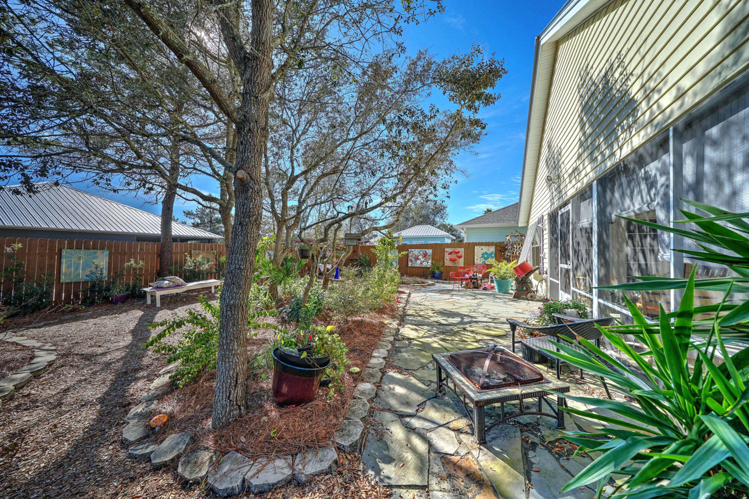 RIVIERA BEACH 1ST ADDN - Residential