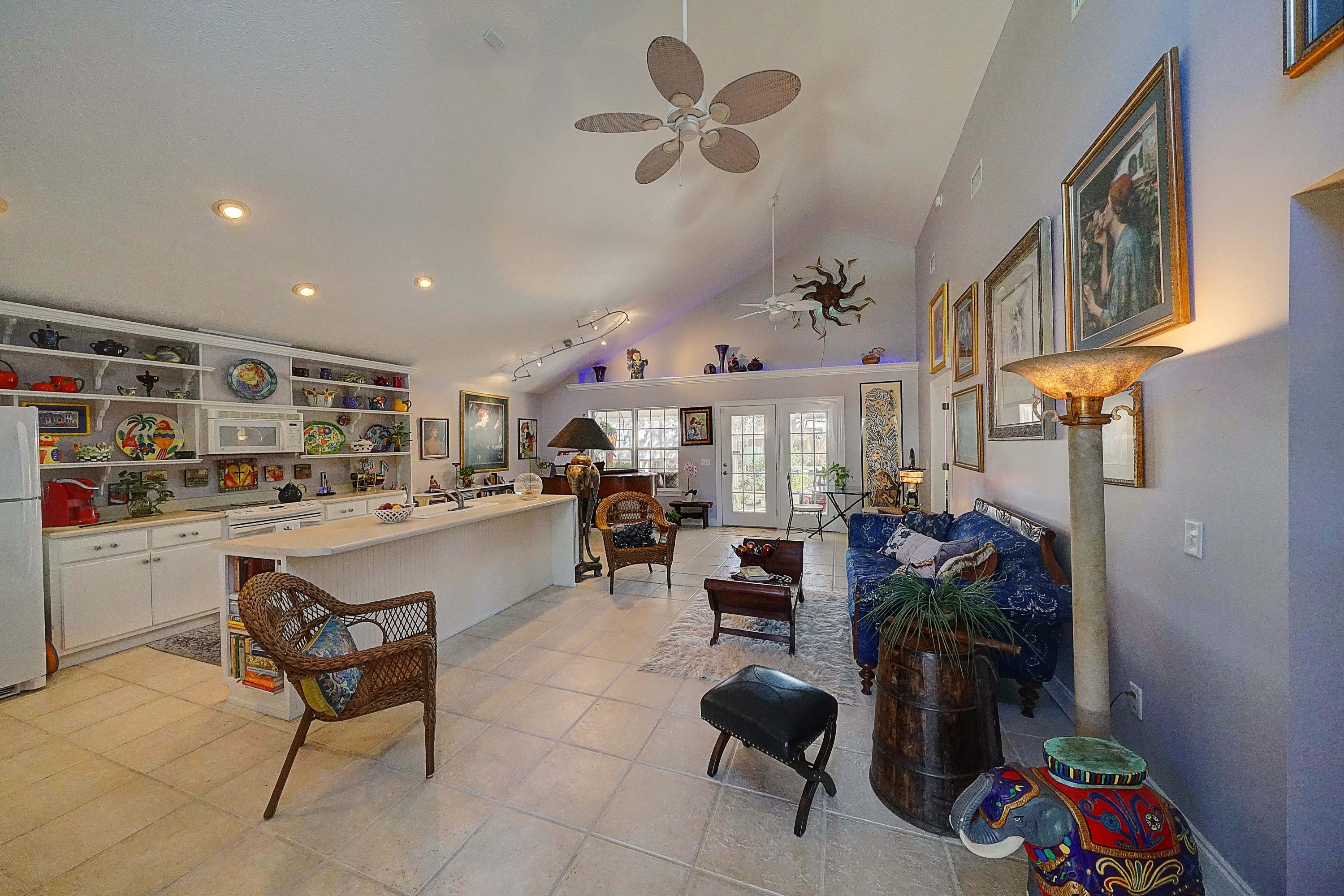 RIVIERA BEACH 1ST ADDN - Residential