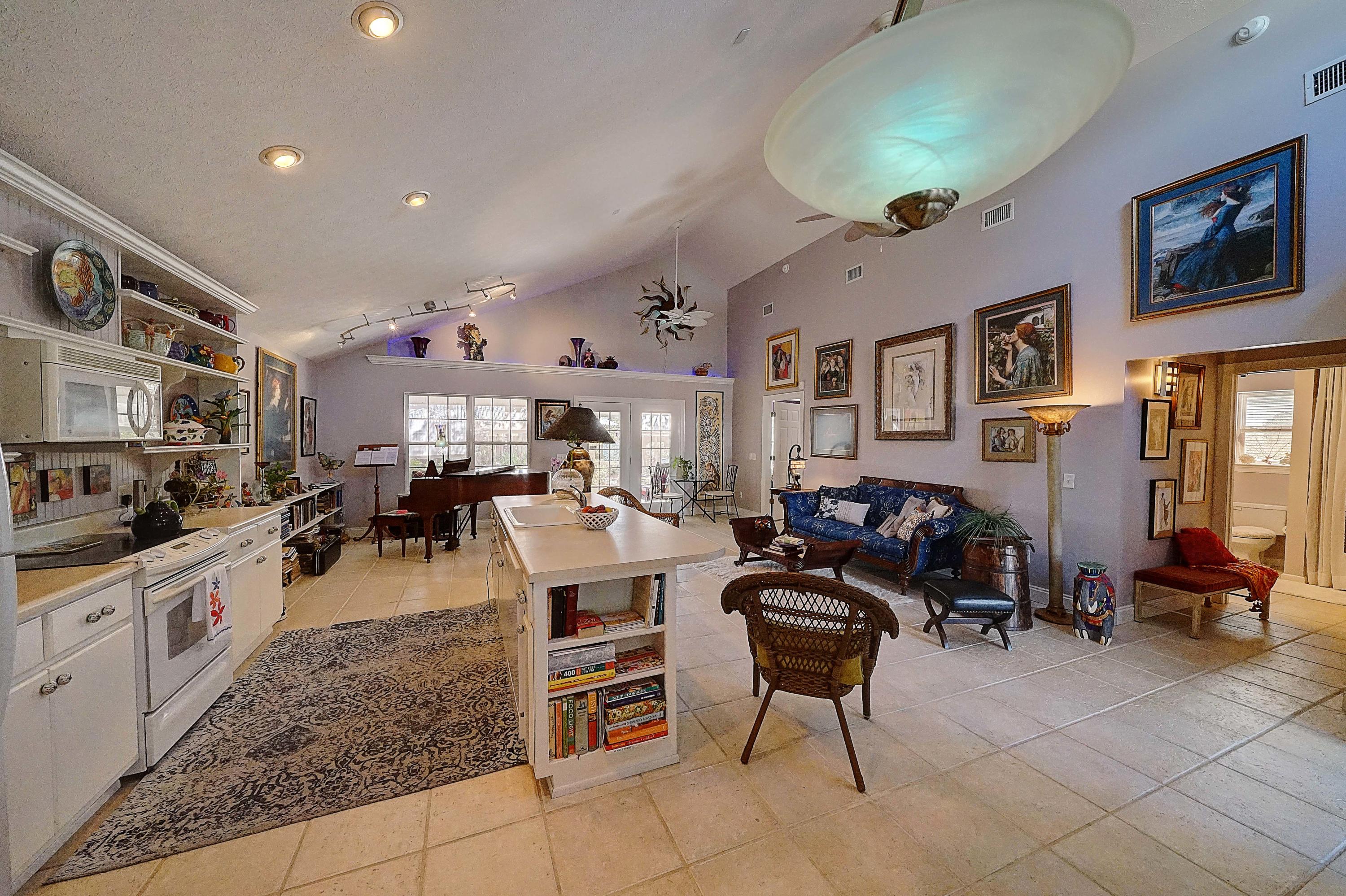 RIVIERA BEACH 1ST ADDN - Residential