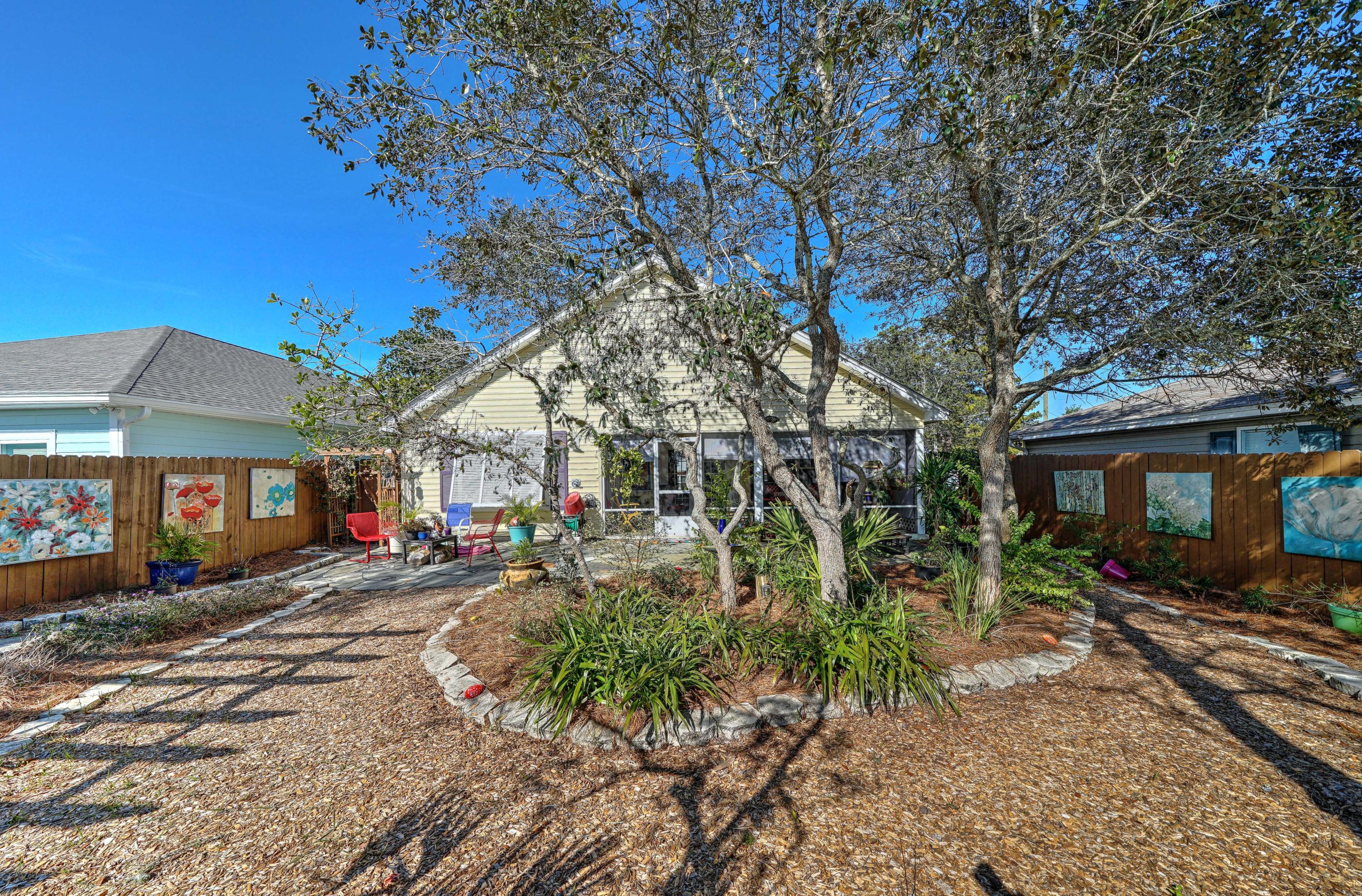 RIVIERA BEACH 1ST ADDN - Residential