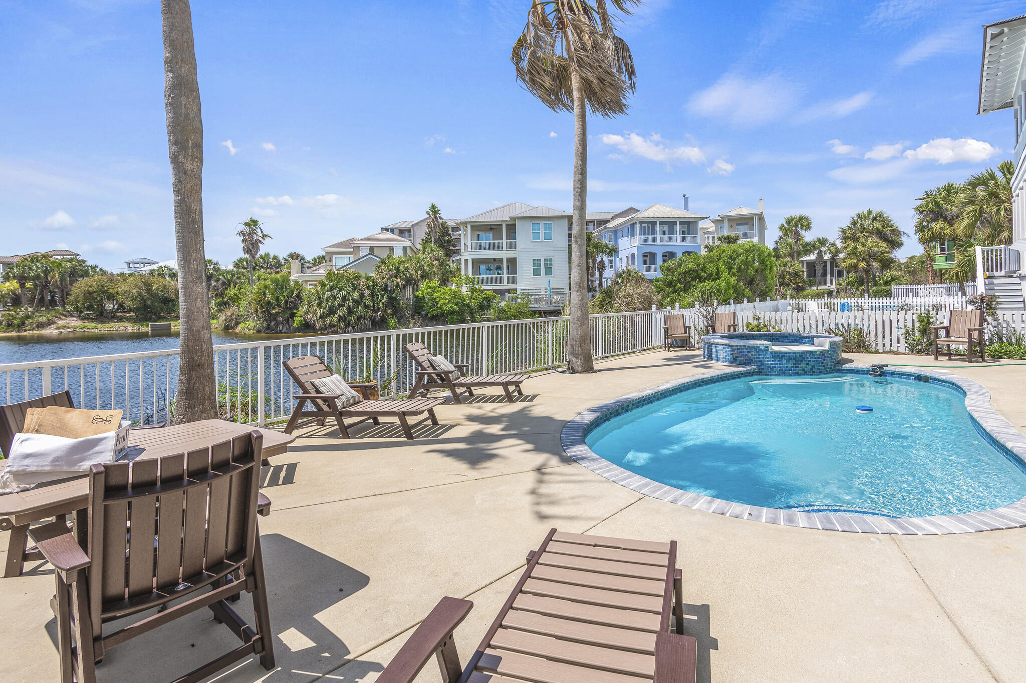 DESTIN POINTE - Residential