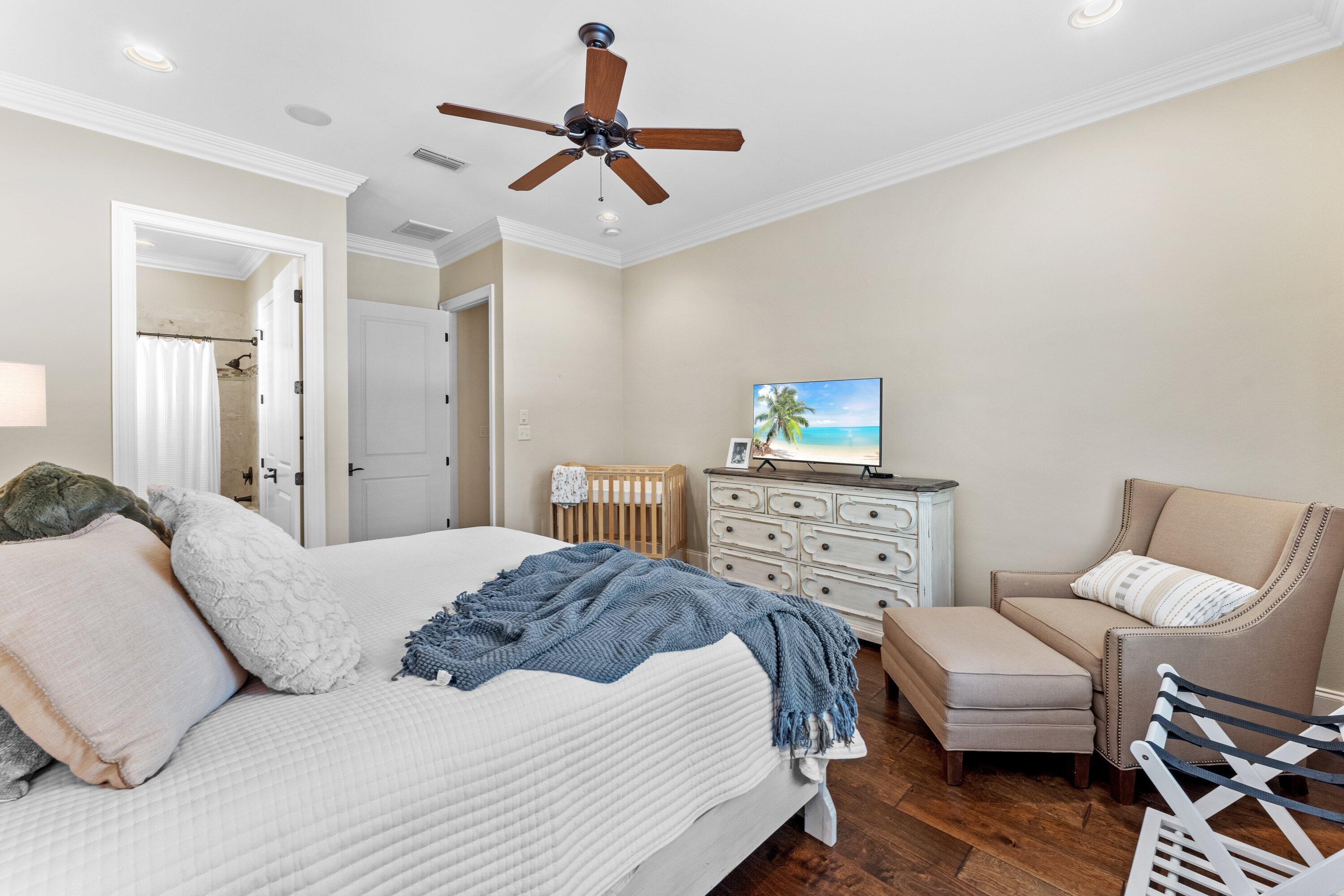 BURNT PINE - Residential