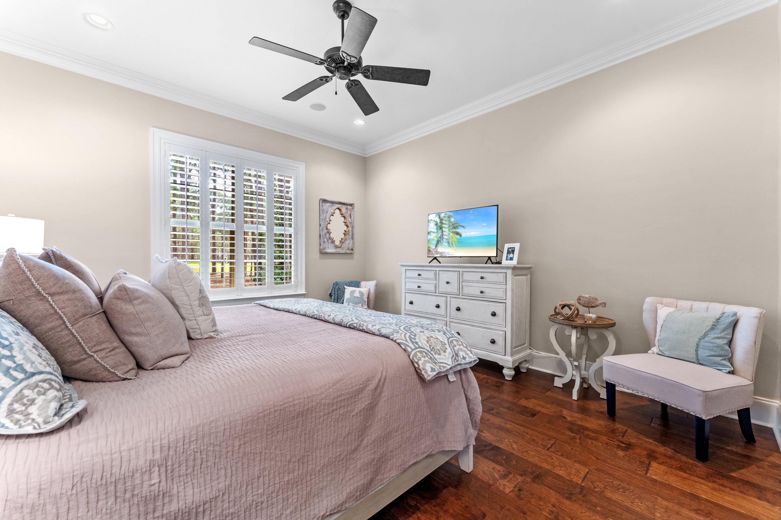 BURNT PINE - Residential