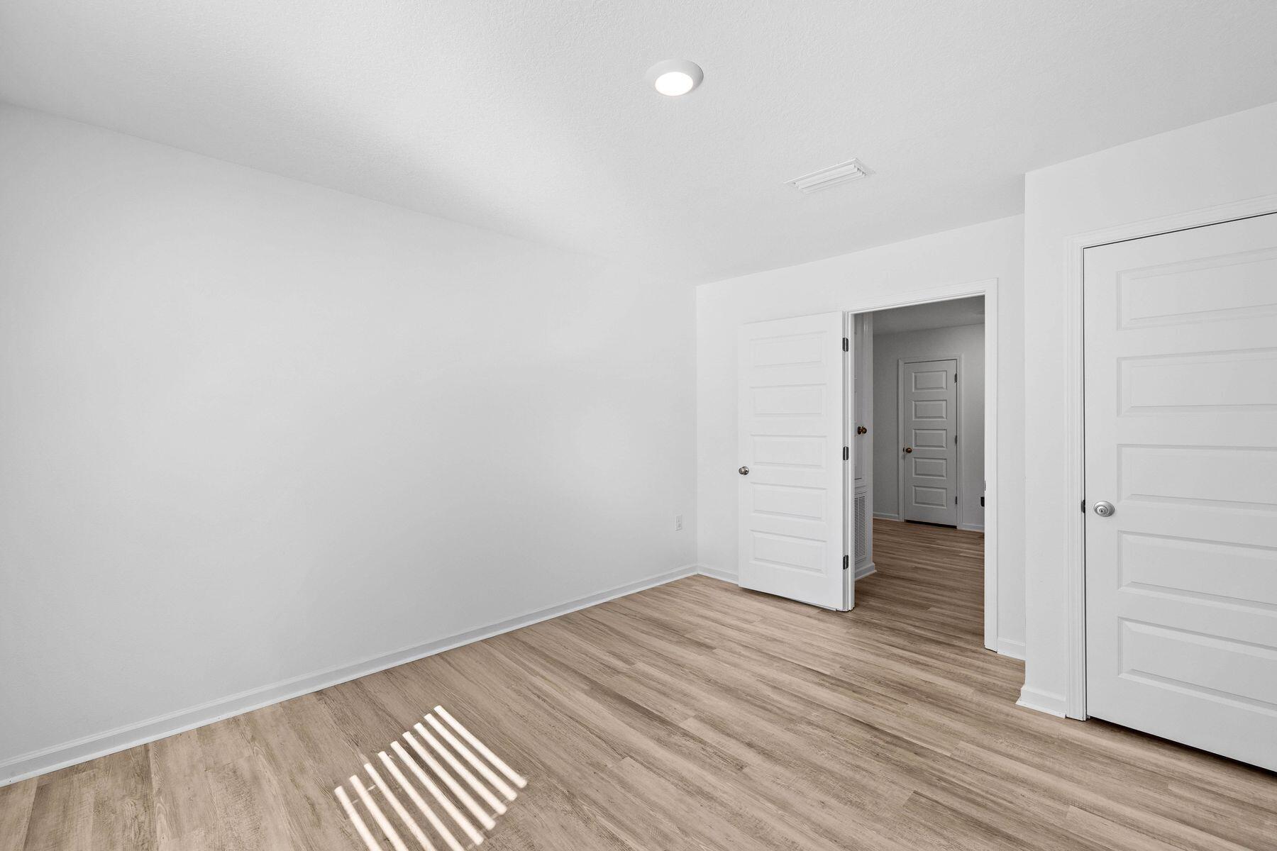 ASHTON PARK - Residential