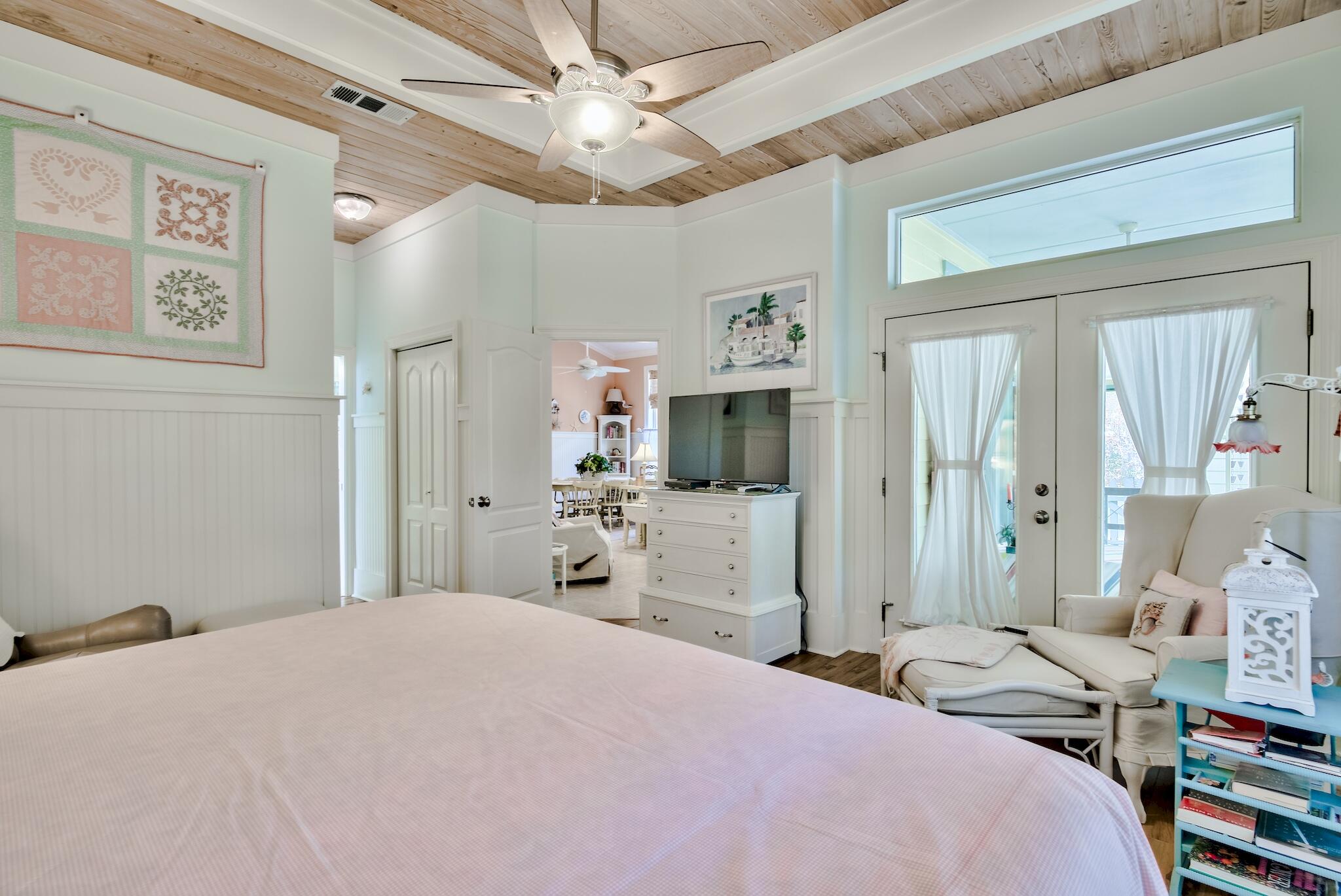 SEABREEZE EAST - Residential