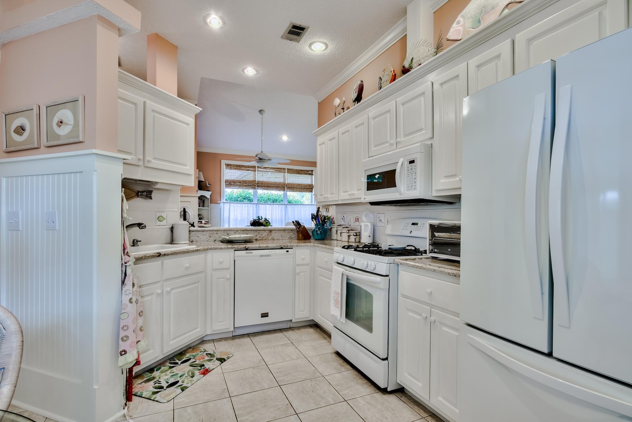 SEABREEZE EAST - Residential