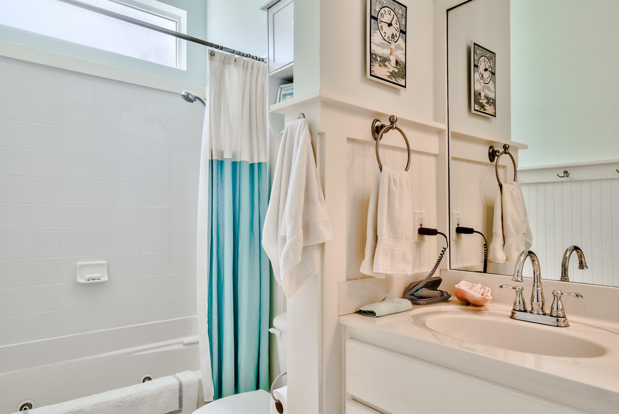 SEABREEZE EAST - Residential