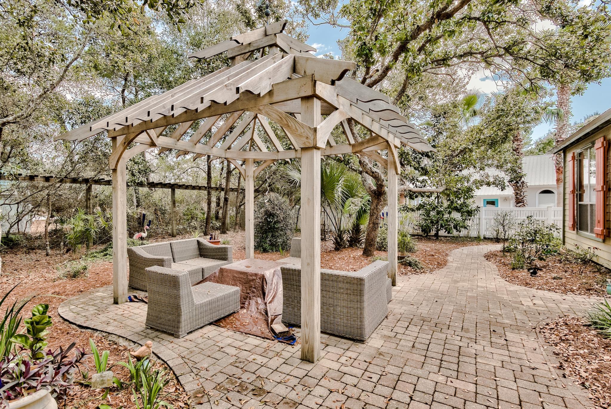 SEABREEZE EAST - Residential