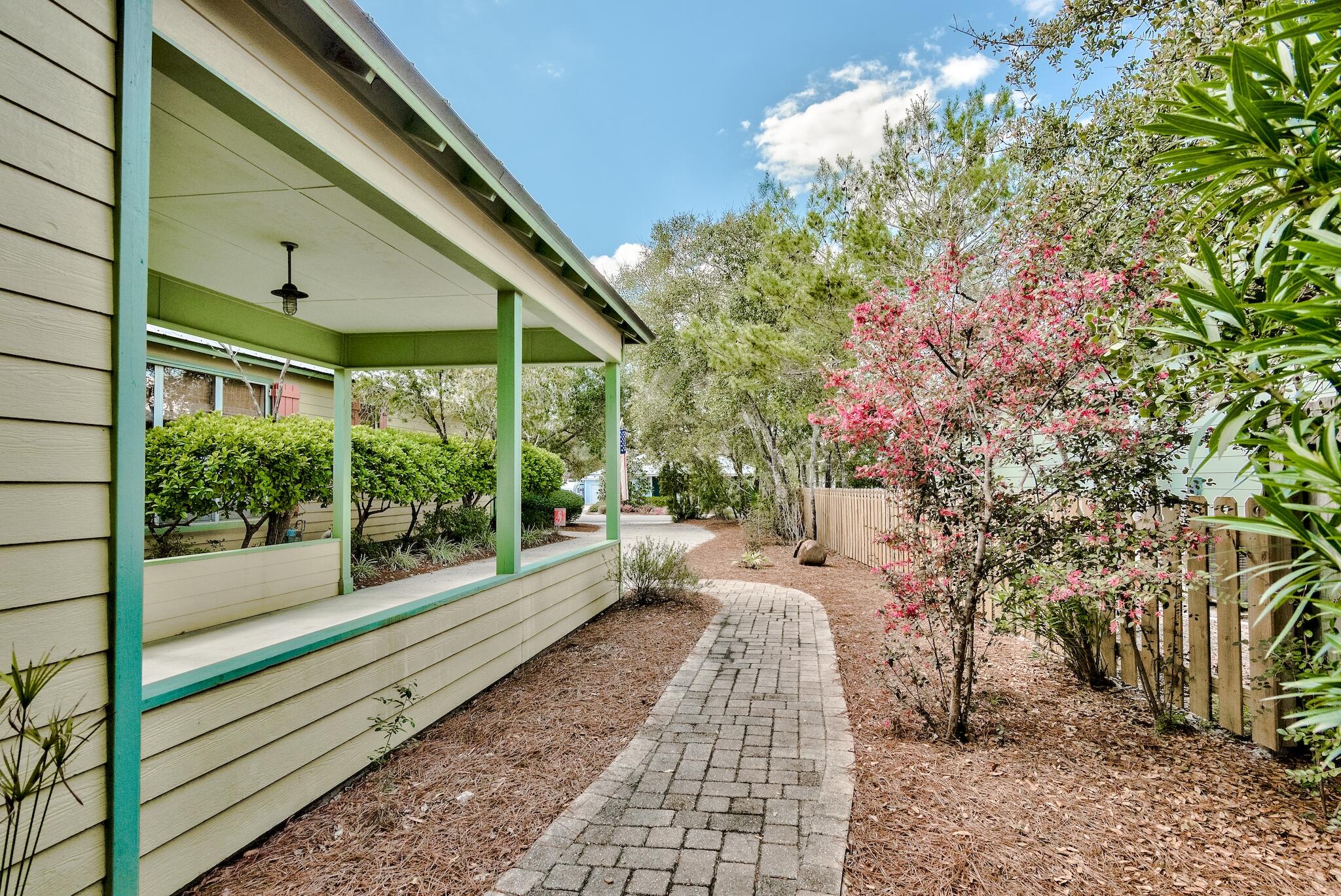 SEABREEZE EAST - Residential