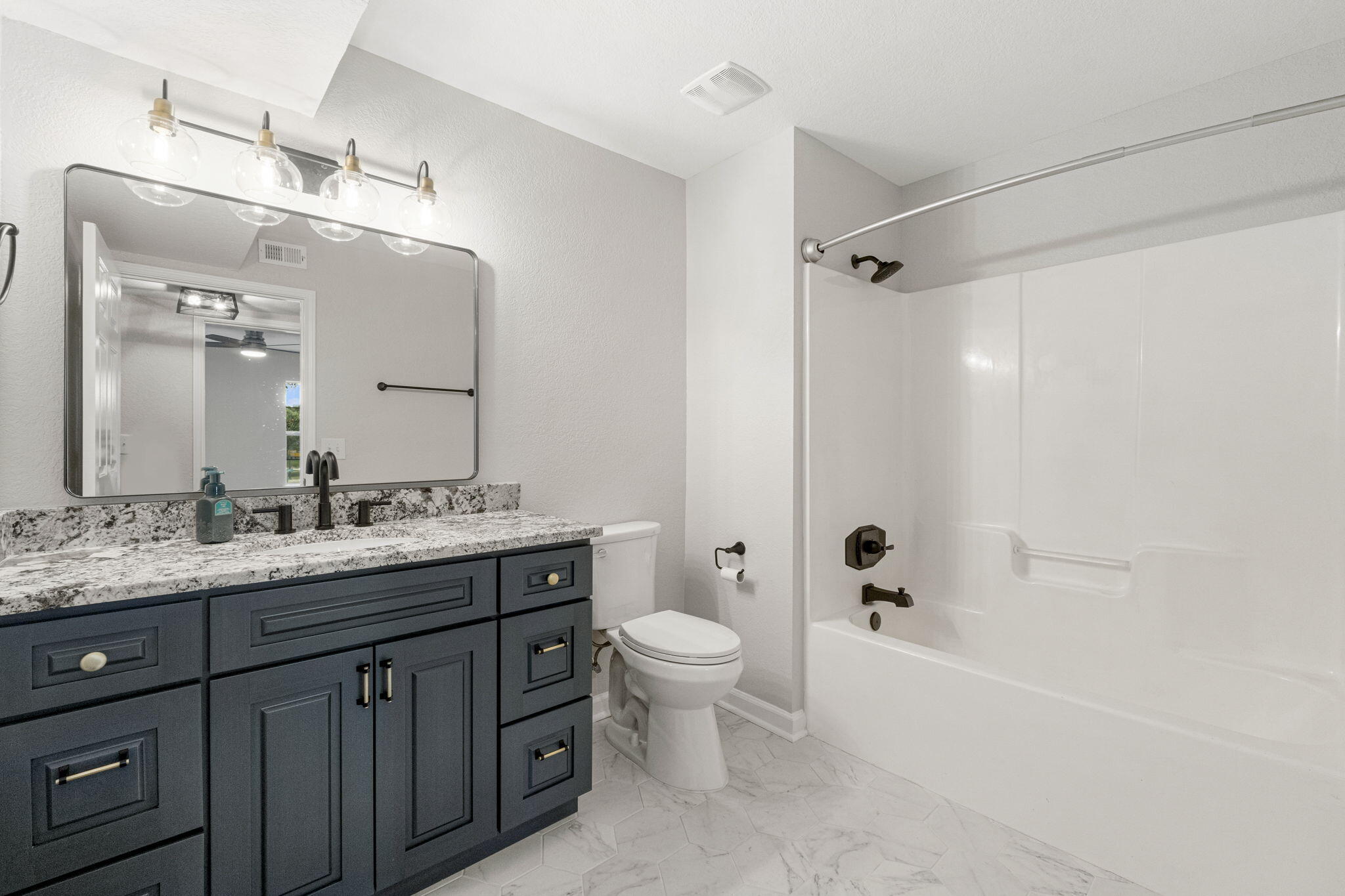 INDIAN LAKE - Residential