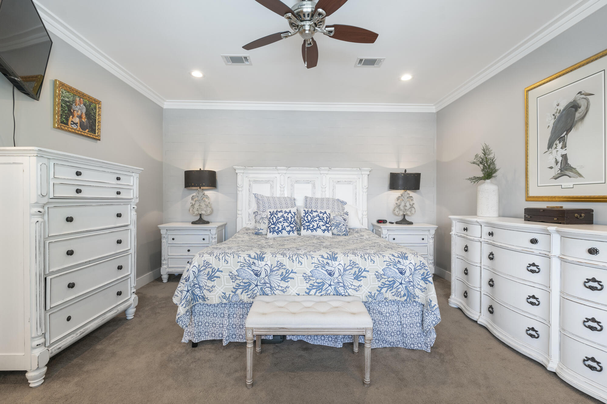 BAY GROVE - Residential