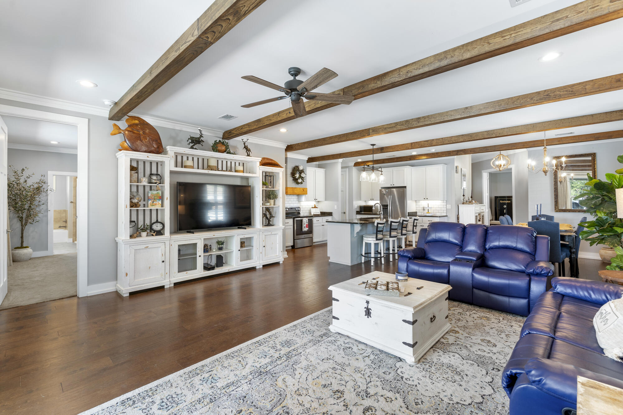 BAY GROVE - Residential