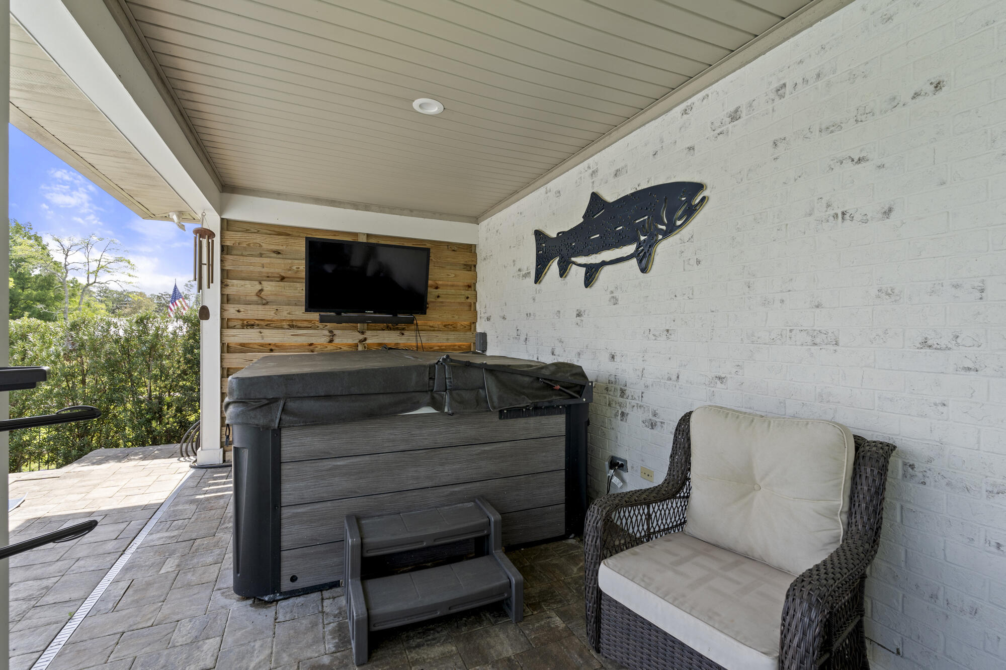 BAY GROVE - Residential