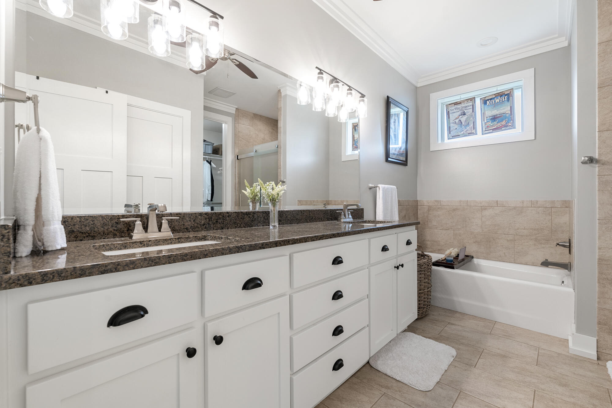 BAY GROVE - Residential