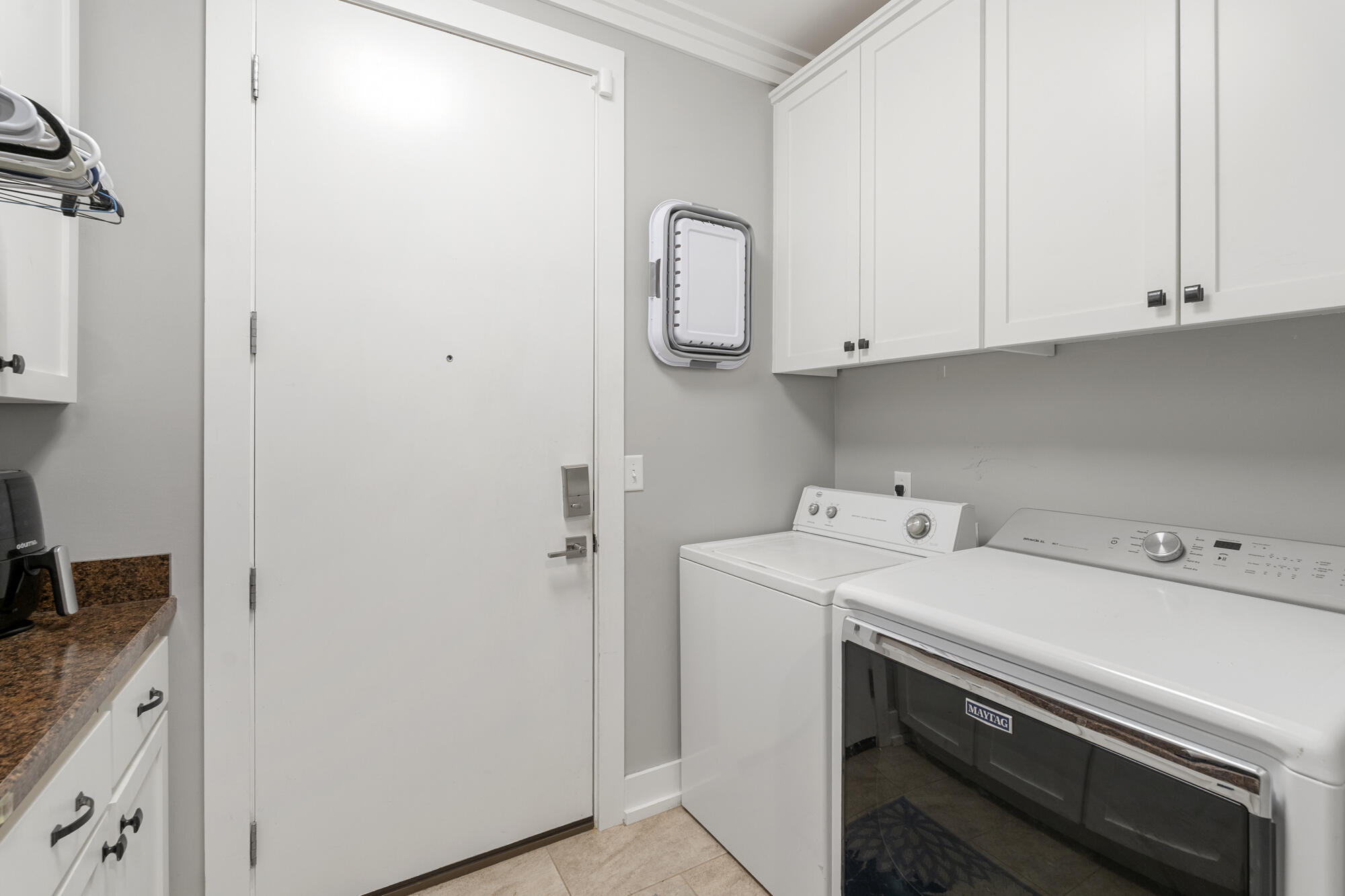 BAY GROVE - Residential