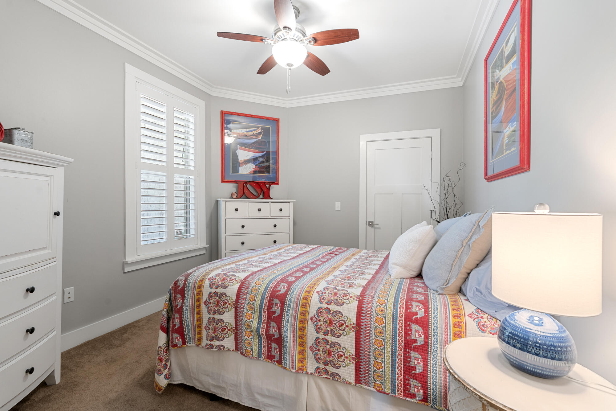 BAY GROVE - Residential