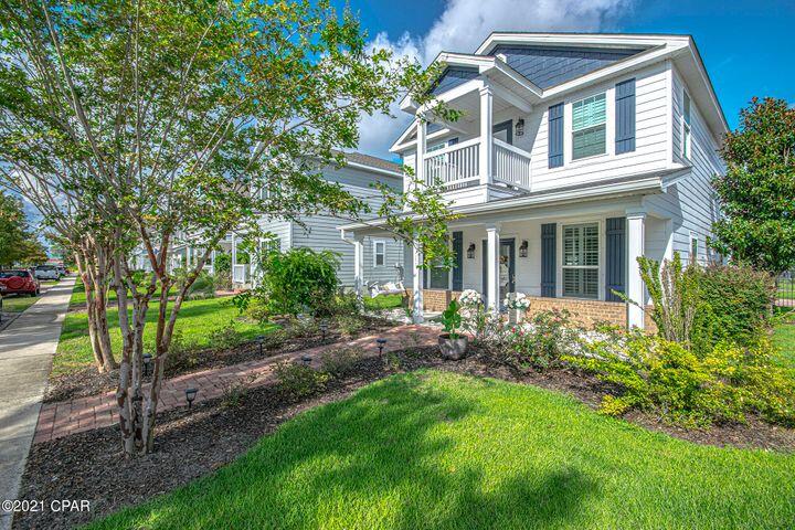 MAGNOLIA BAY - Residential