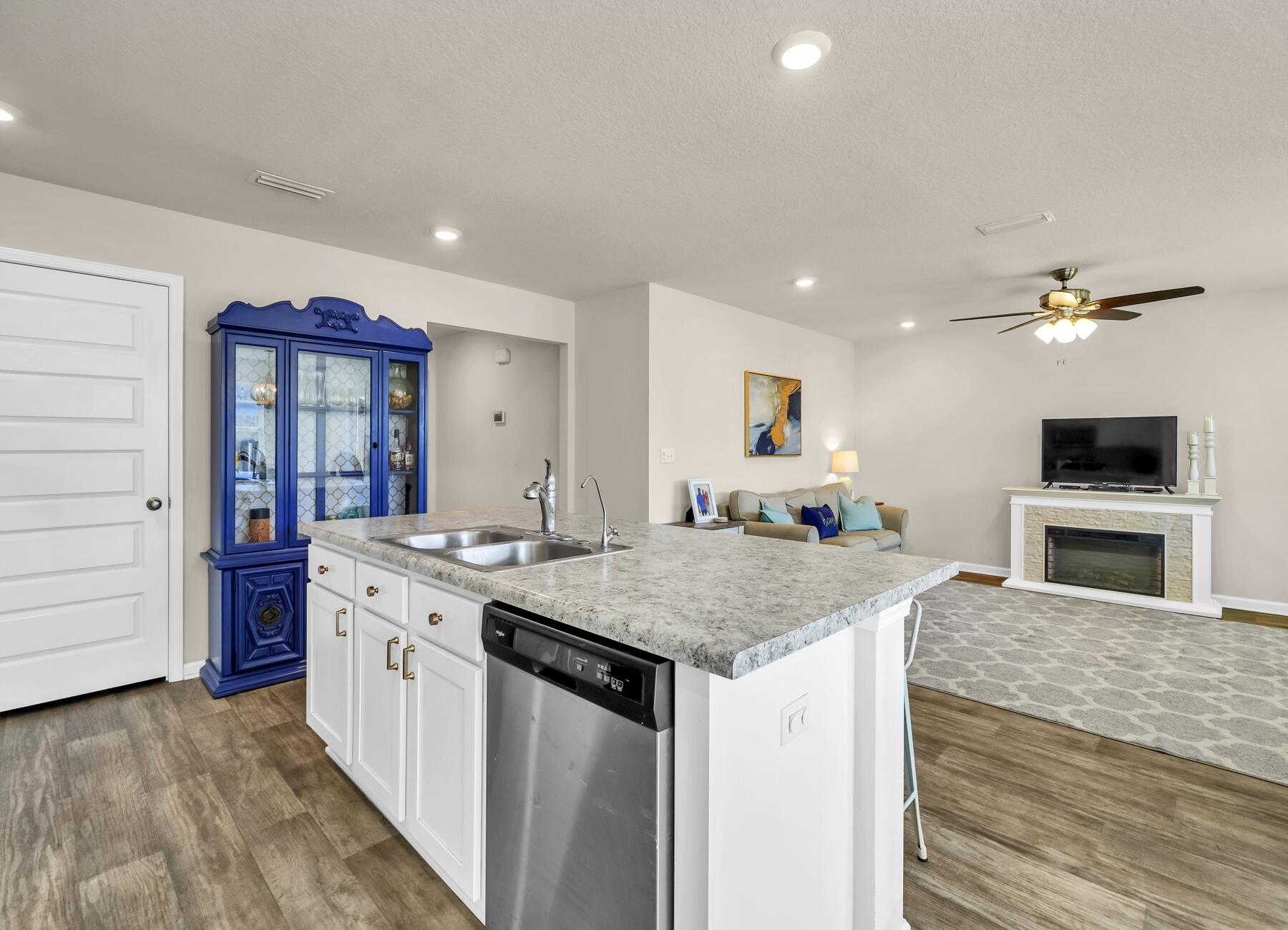 HAMMOCK BAY - Residential