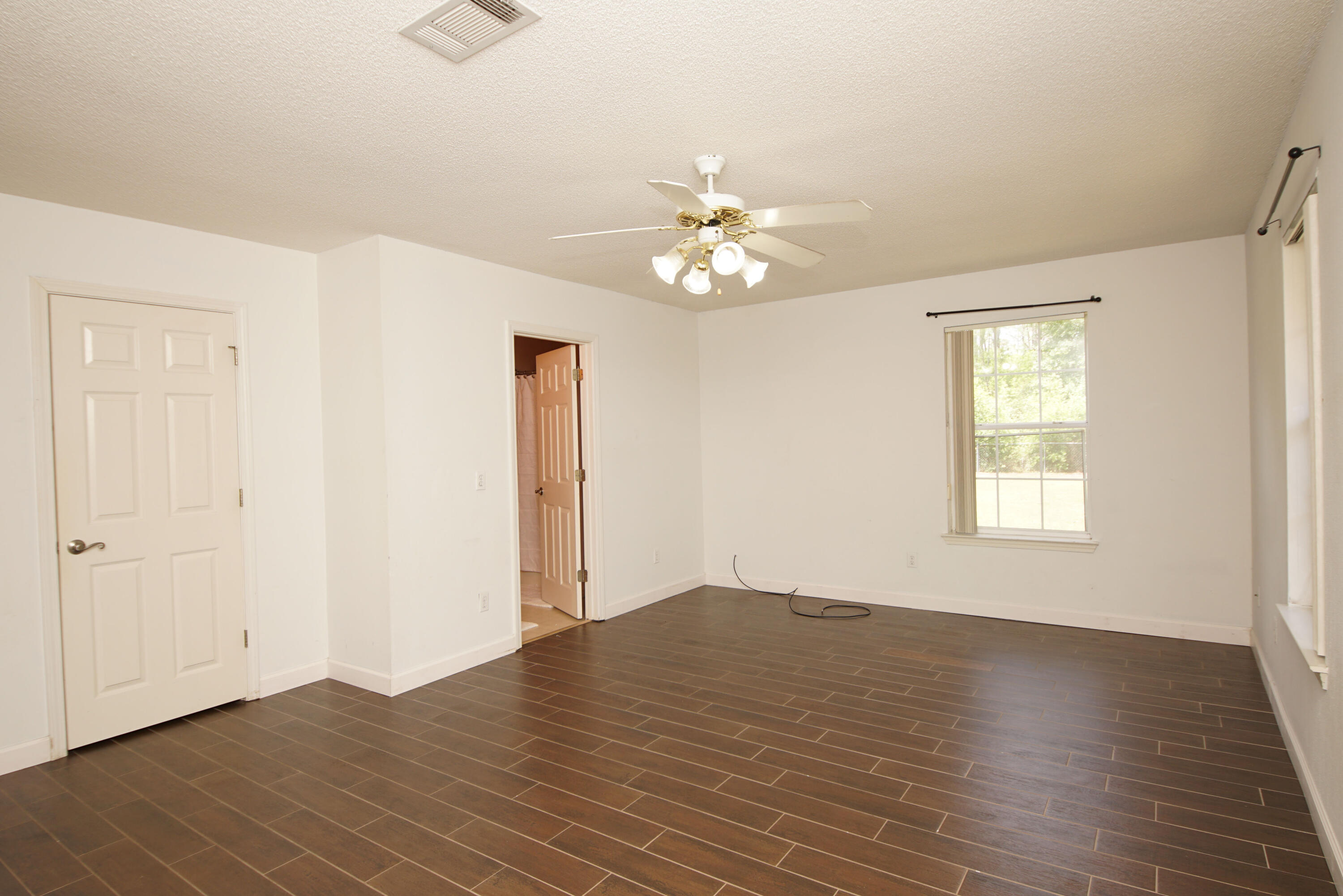 EMERALD VILLAGE S/D - Residential