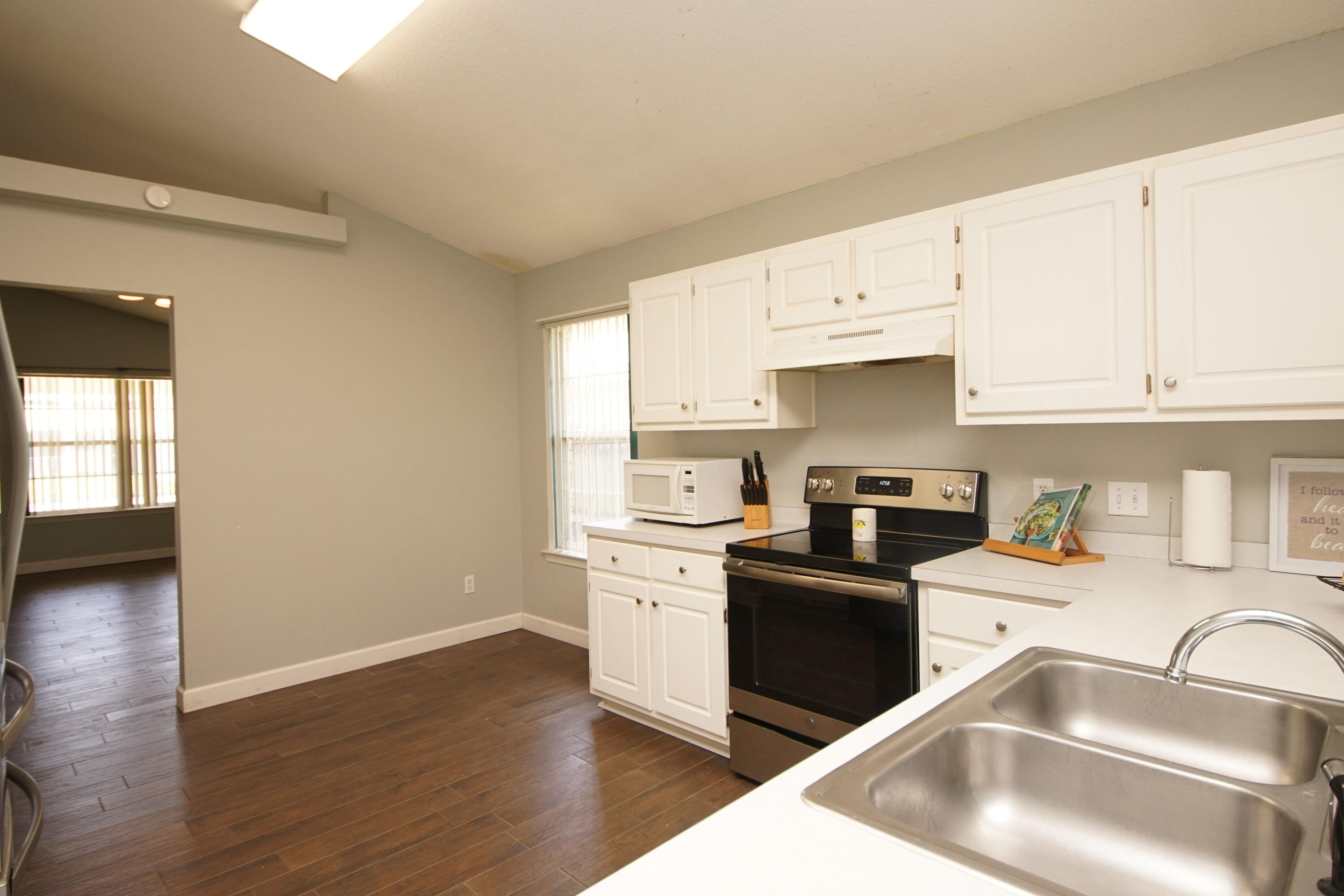 EMERALD VILLAGE S/D - Residential