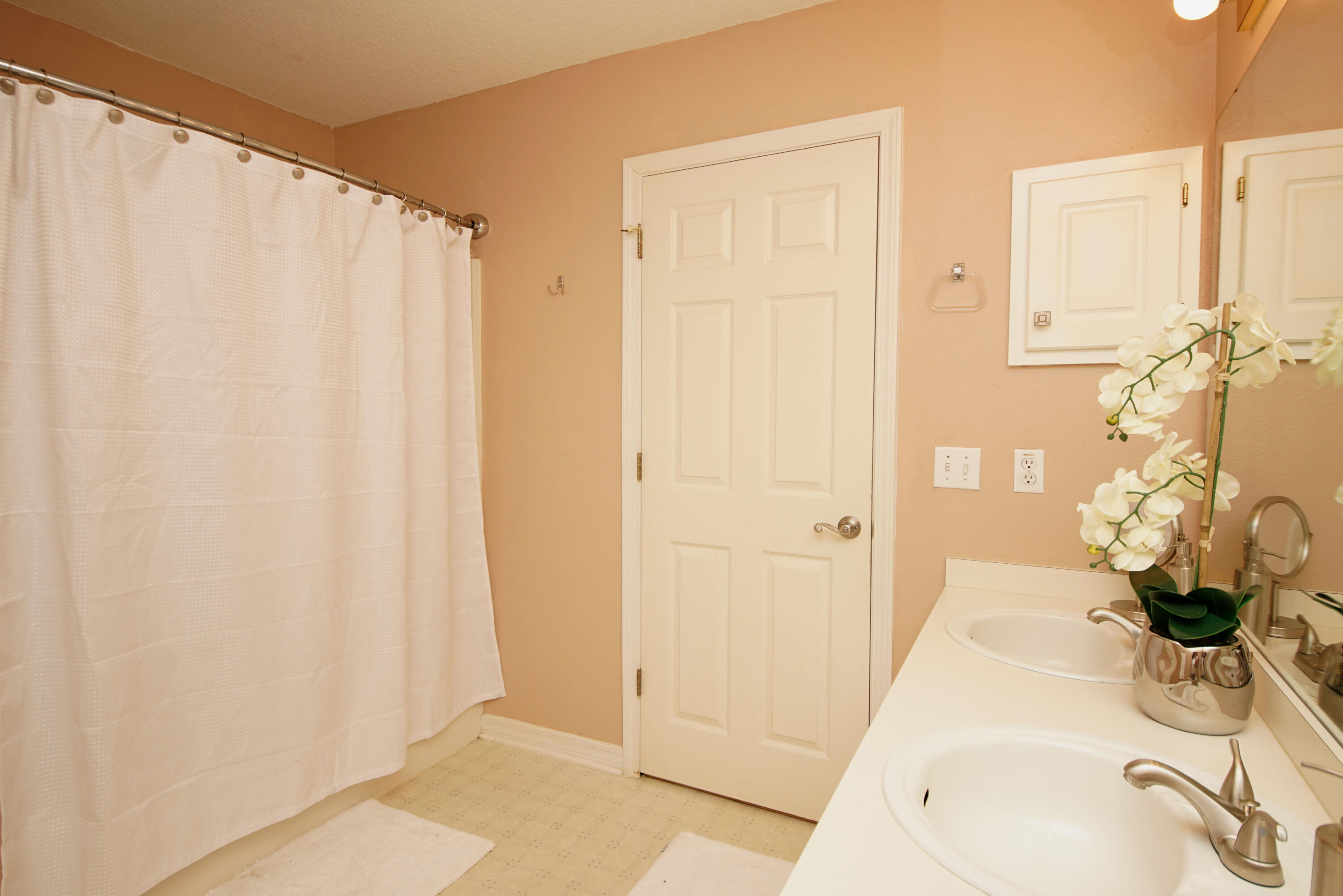 EMERALD VILLAGE S/D - Residential