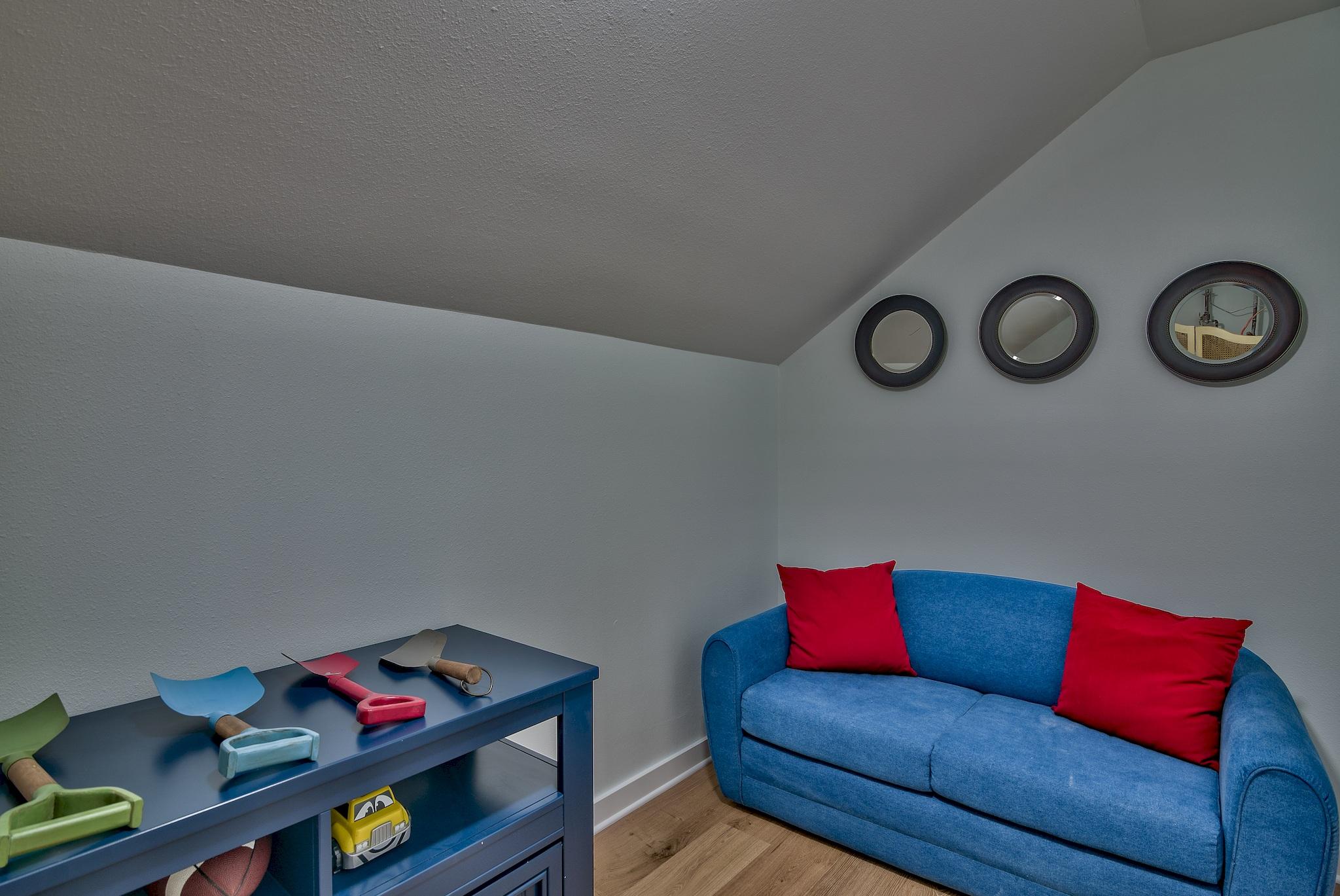 LAUREL GROVE - Residential