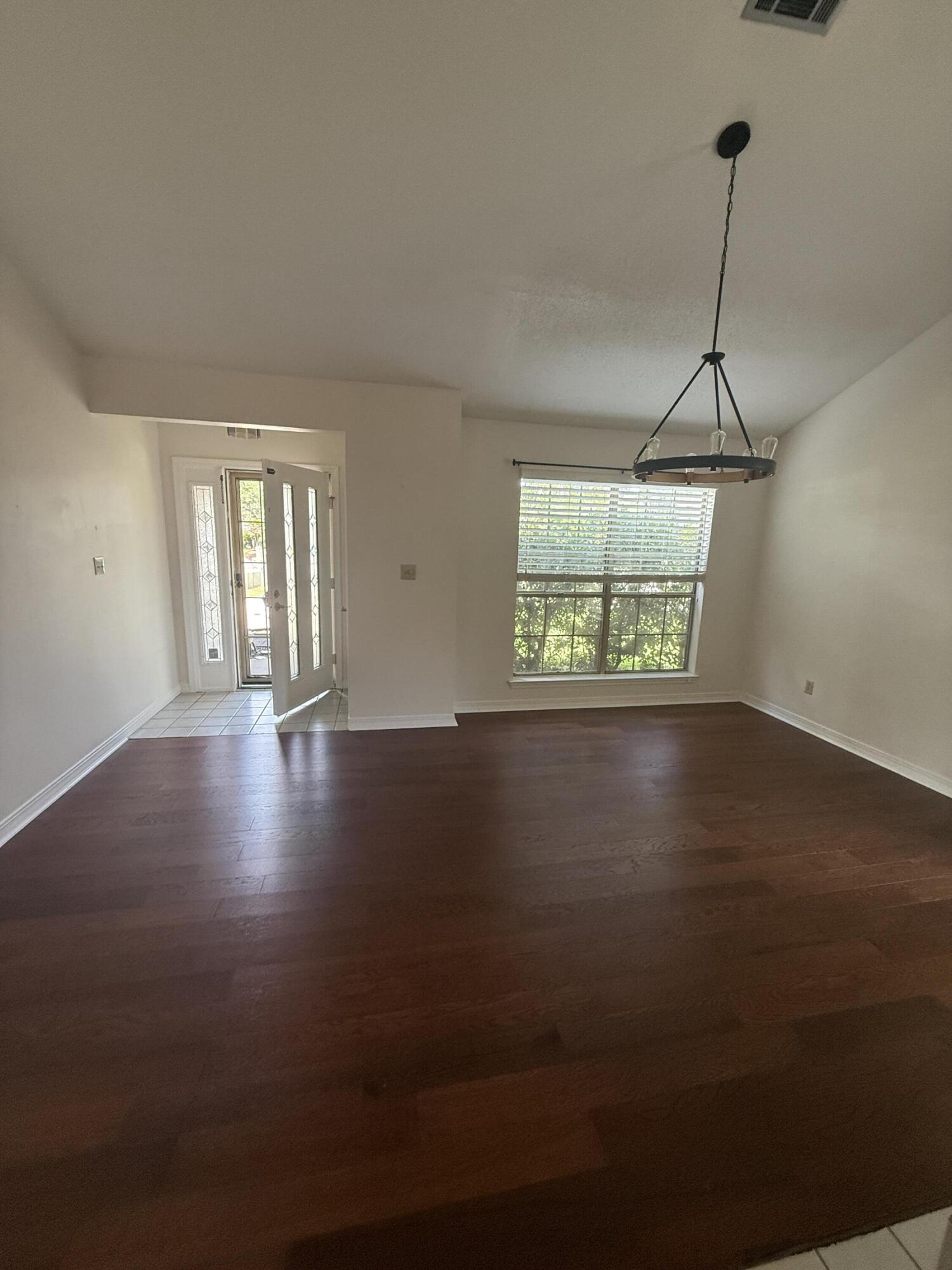 CROSSWINDS LANDING - Residential Lease