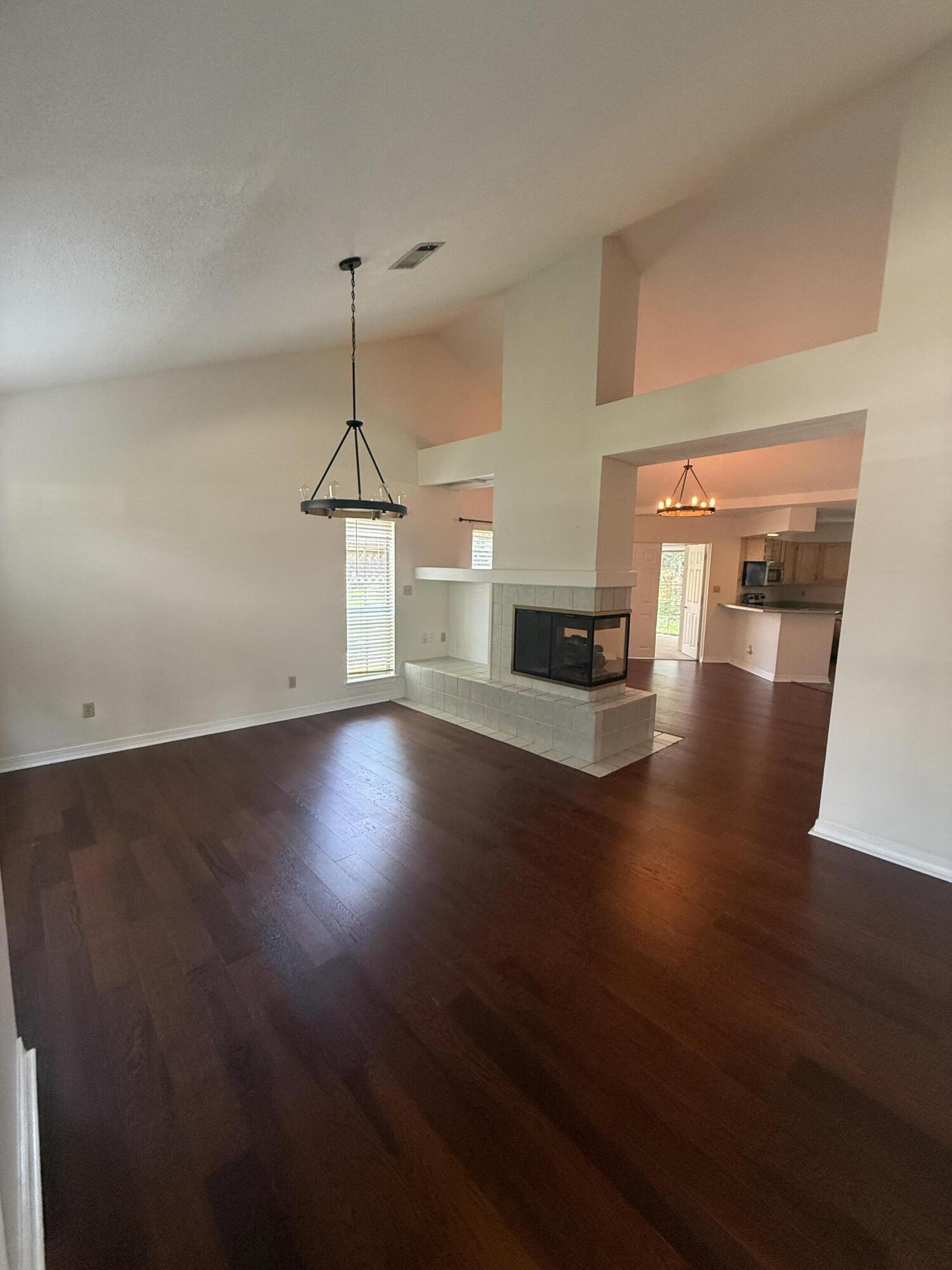 CROSSWINDS LANDING - Residential Lease